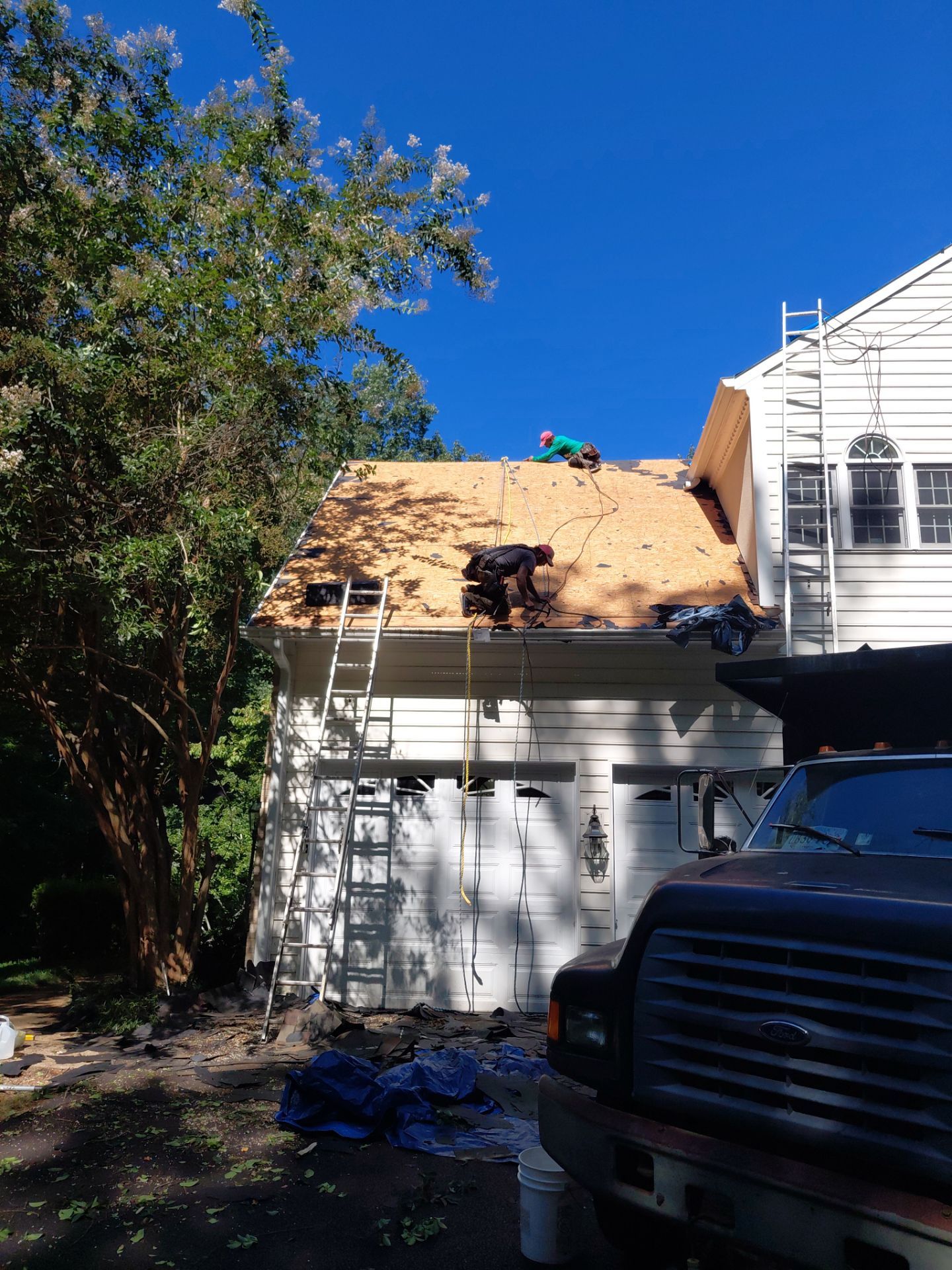 Fairfax station: Residential Roof with CertainTeed Landmark Pro in Max Def Shenandoah  by RM Banning, Inc.