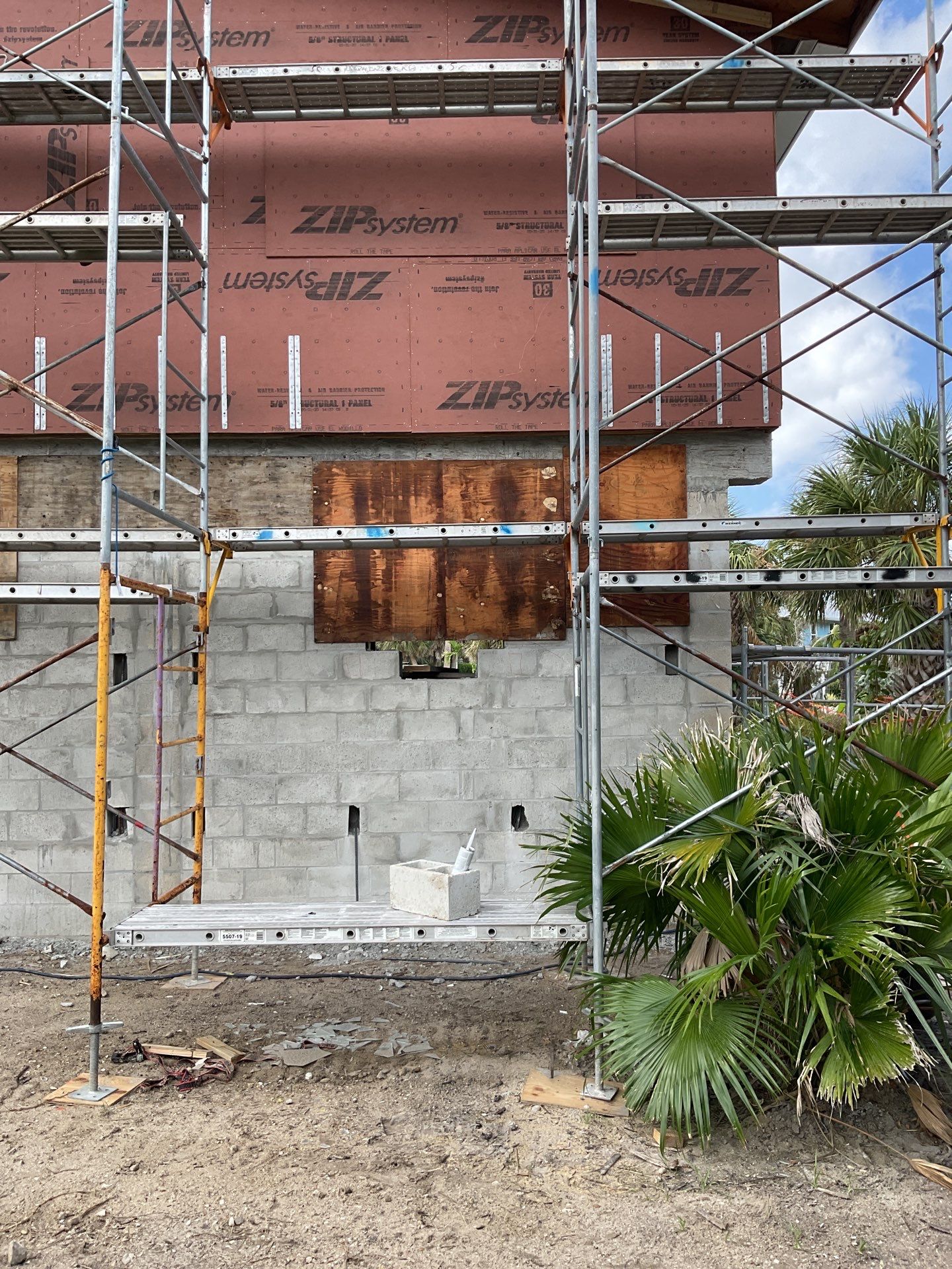 Raising a house on Sanibel Island by Southern Gulf Construction