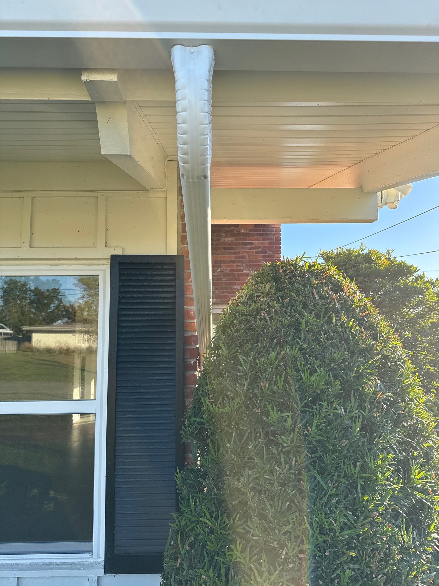 Splash Guard Gutters for Heavy Rain in Bradenton FL by Gutter Professors