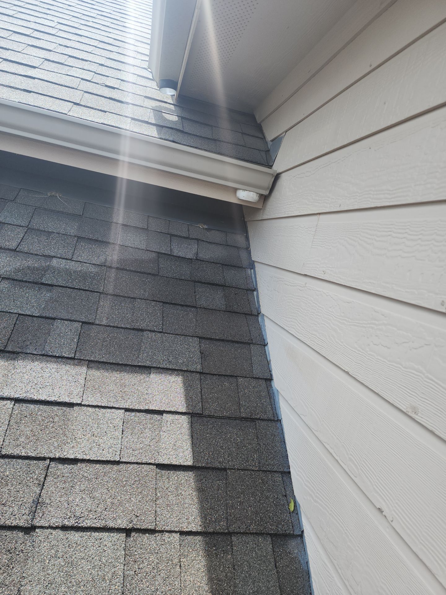 Hail Damage using Owen's Corning Duration (Lifetime) Shingles by Roof Repair Company