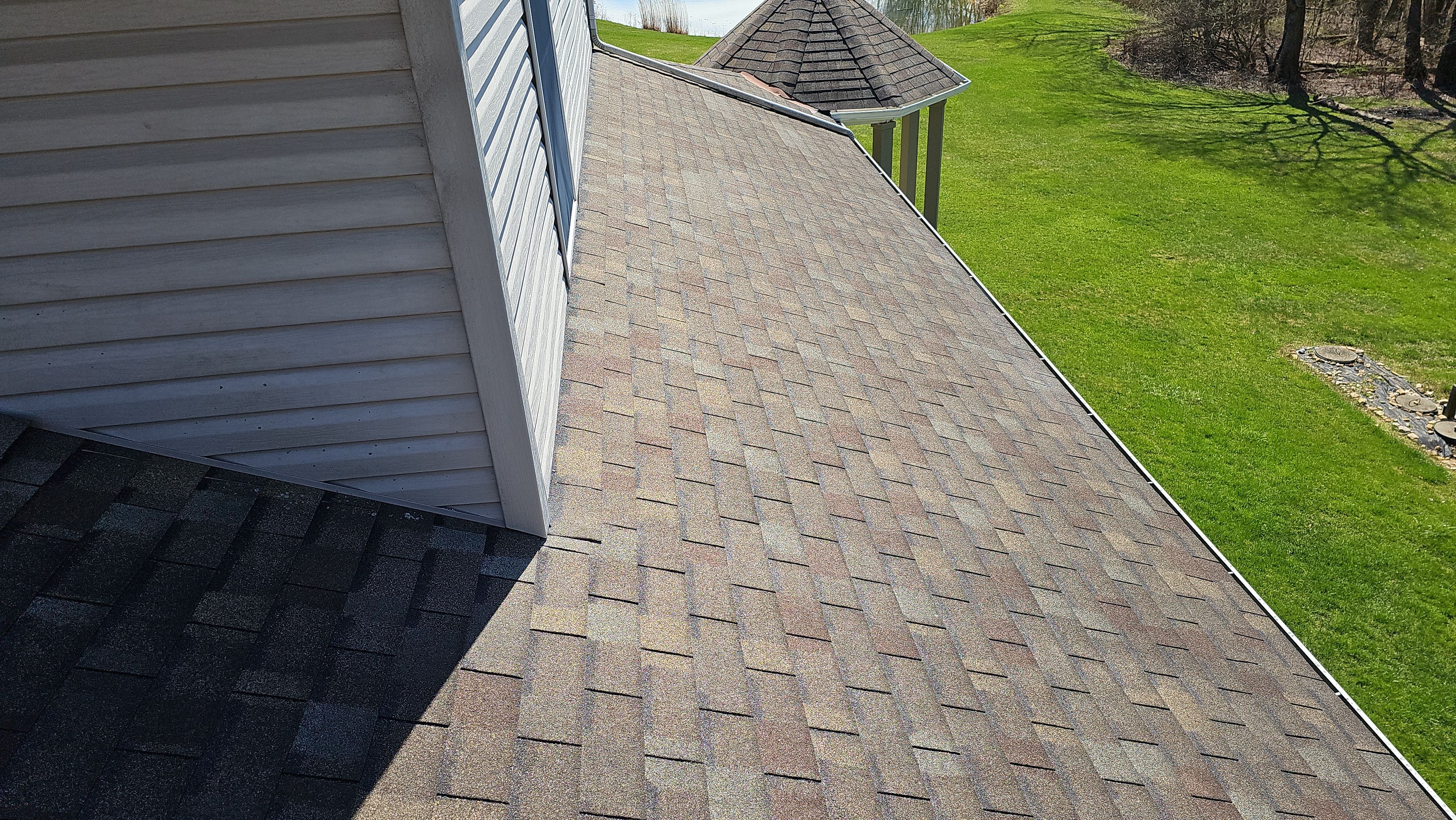 Atlas Pinnacle, Color, Coastal Granite, Drip Edge, Birch White by Eagle Eye Roofing
