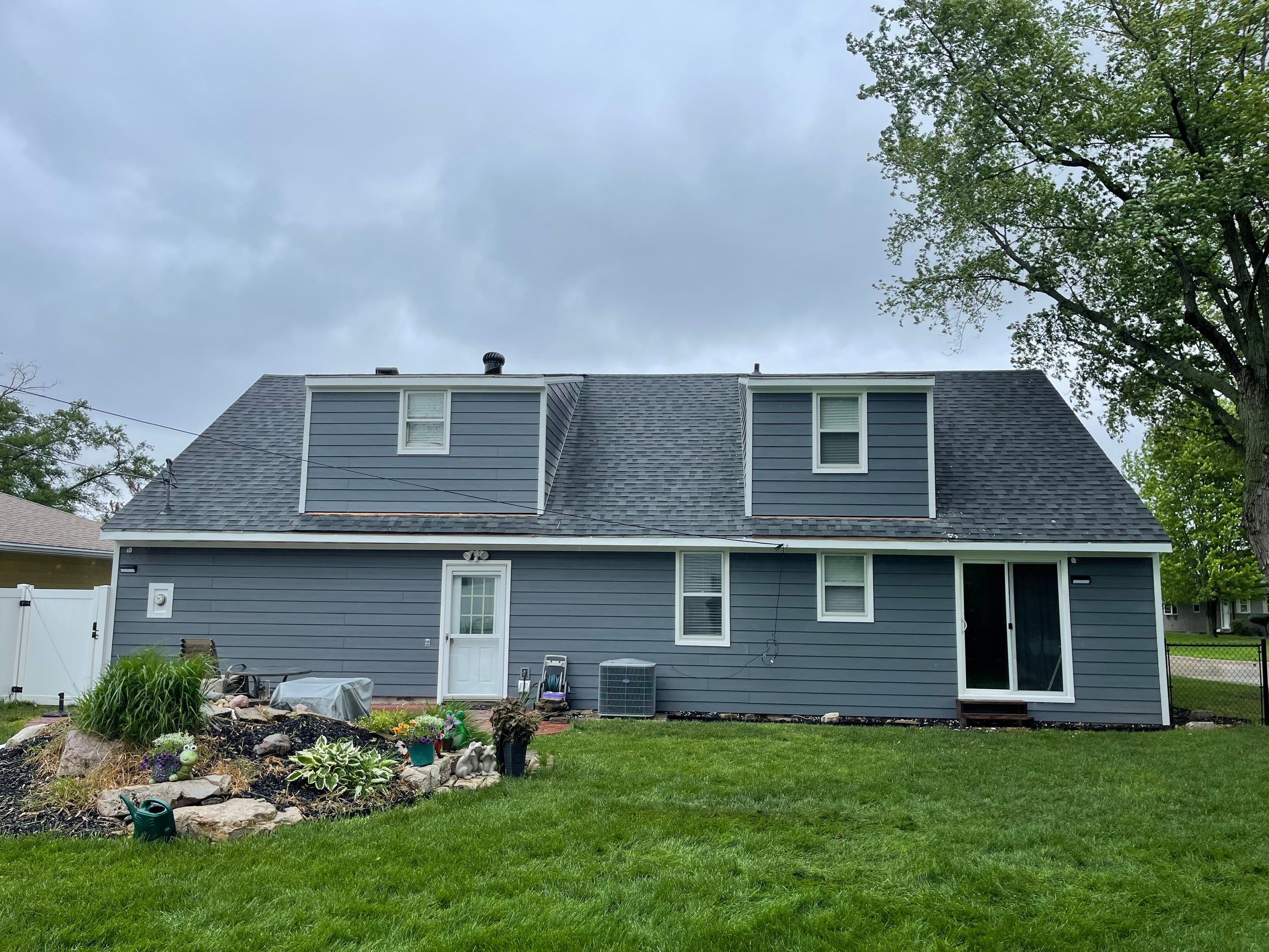 James Hardie by Lightning Exteriors