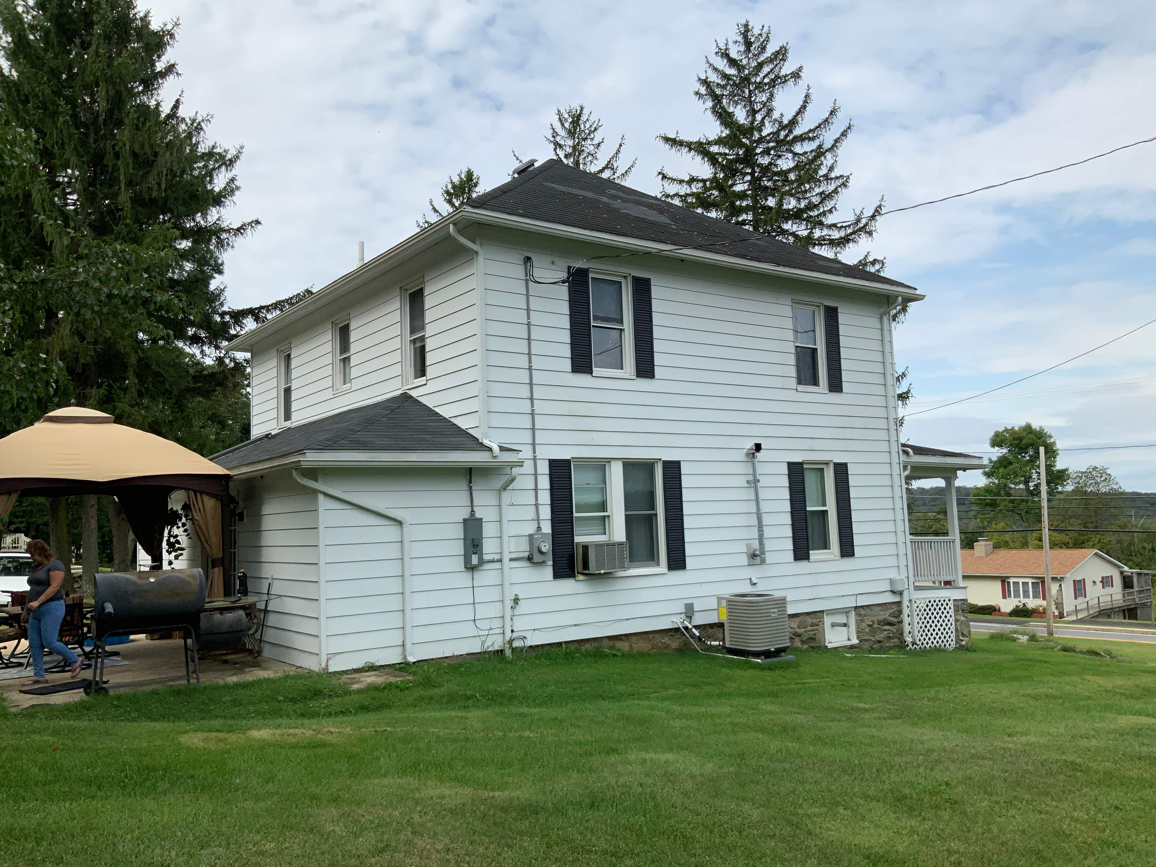 Residential Roofing Installation using Max Def Resawn Shake by Alpha Design Services