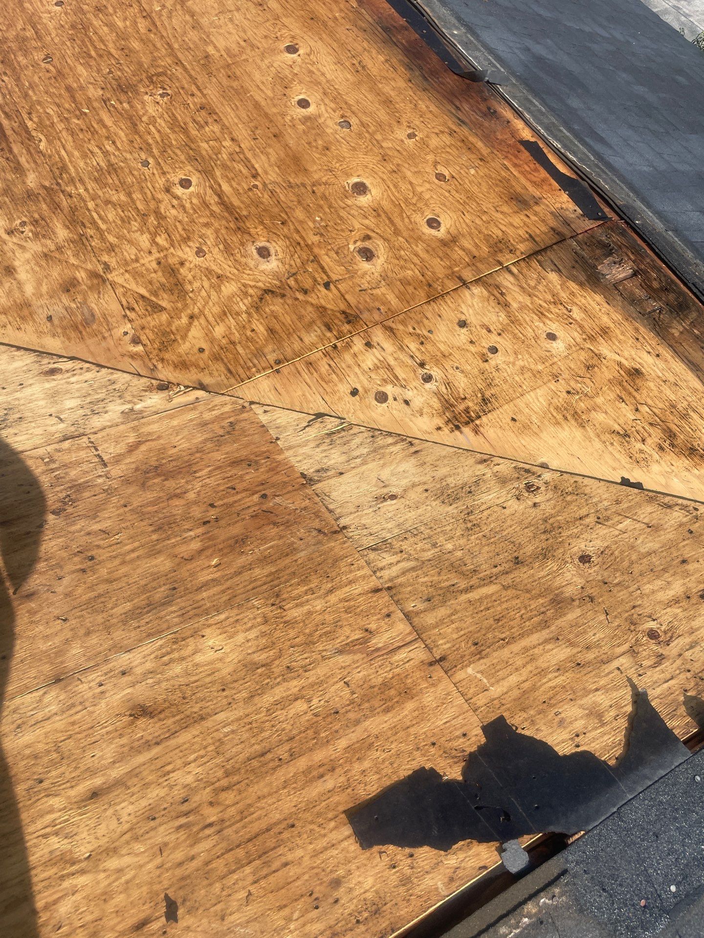 Residential Roofing Installation using GAF Timberline HDZ Charcoal by Rainstoppers Roofing