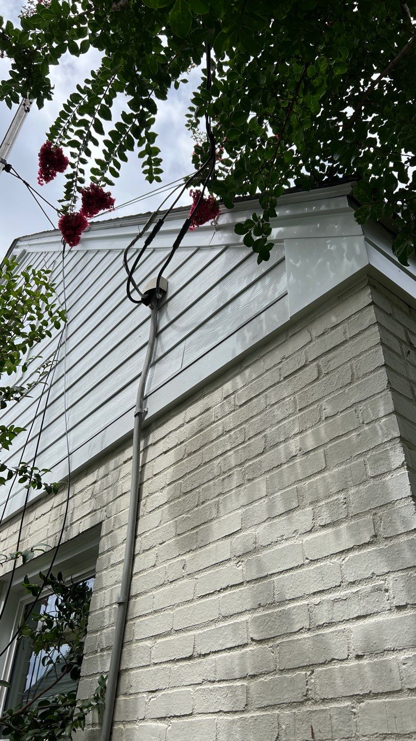 Arlington Hardie Installation - Arctic White by RM Banning, Inc.