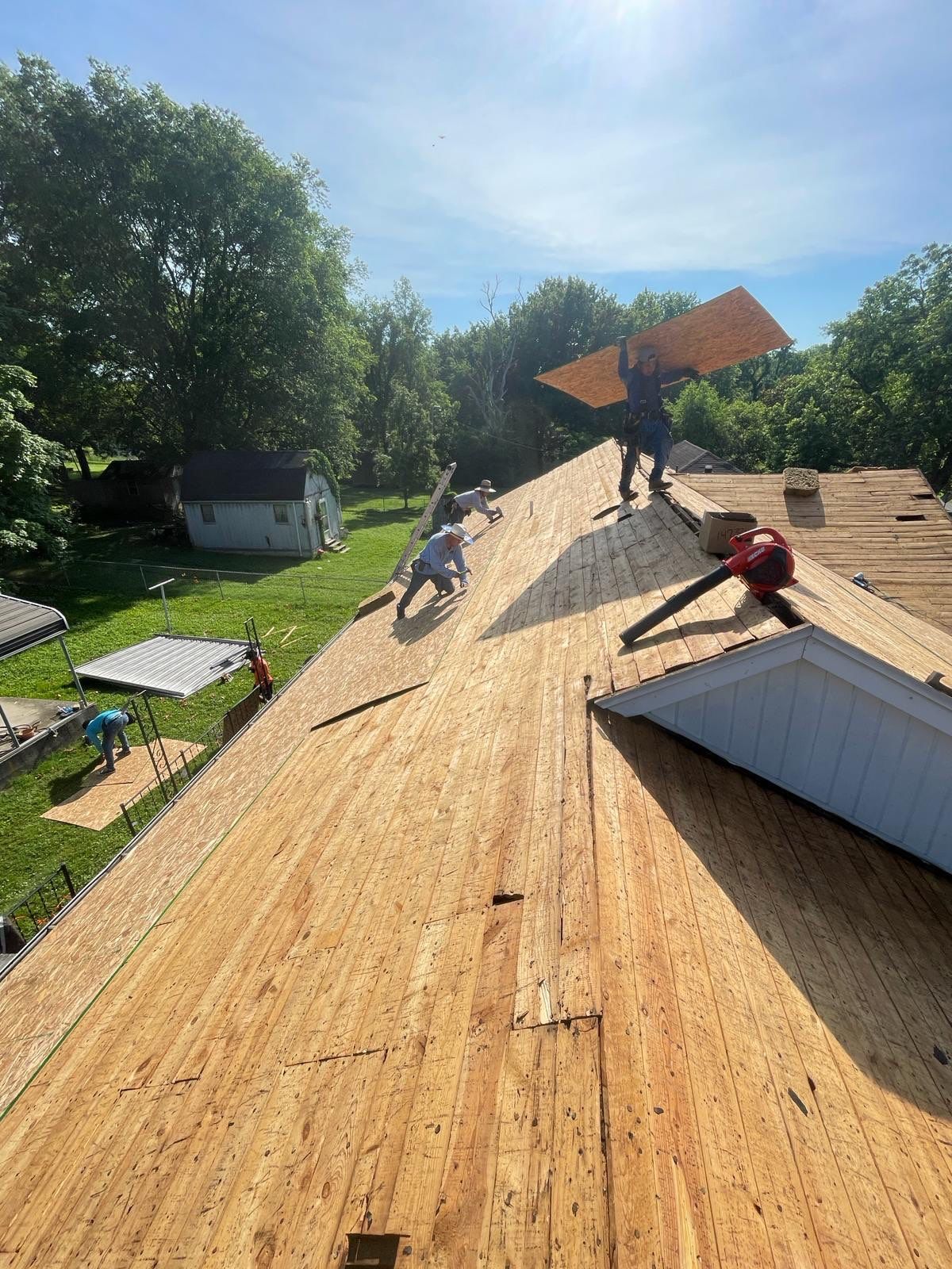 Residential Roofing Installation using GAF Timberline HDZ in Pewter Gray by Undersun Roofing 