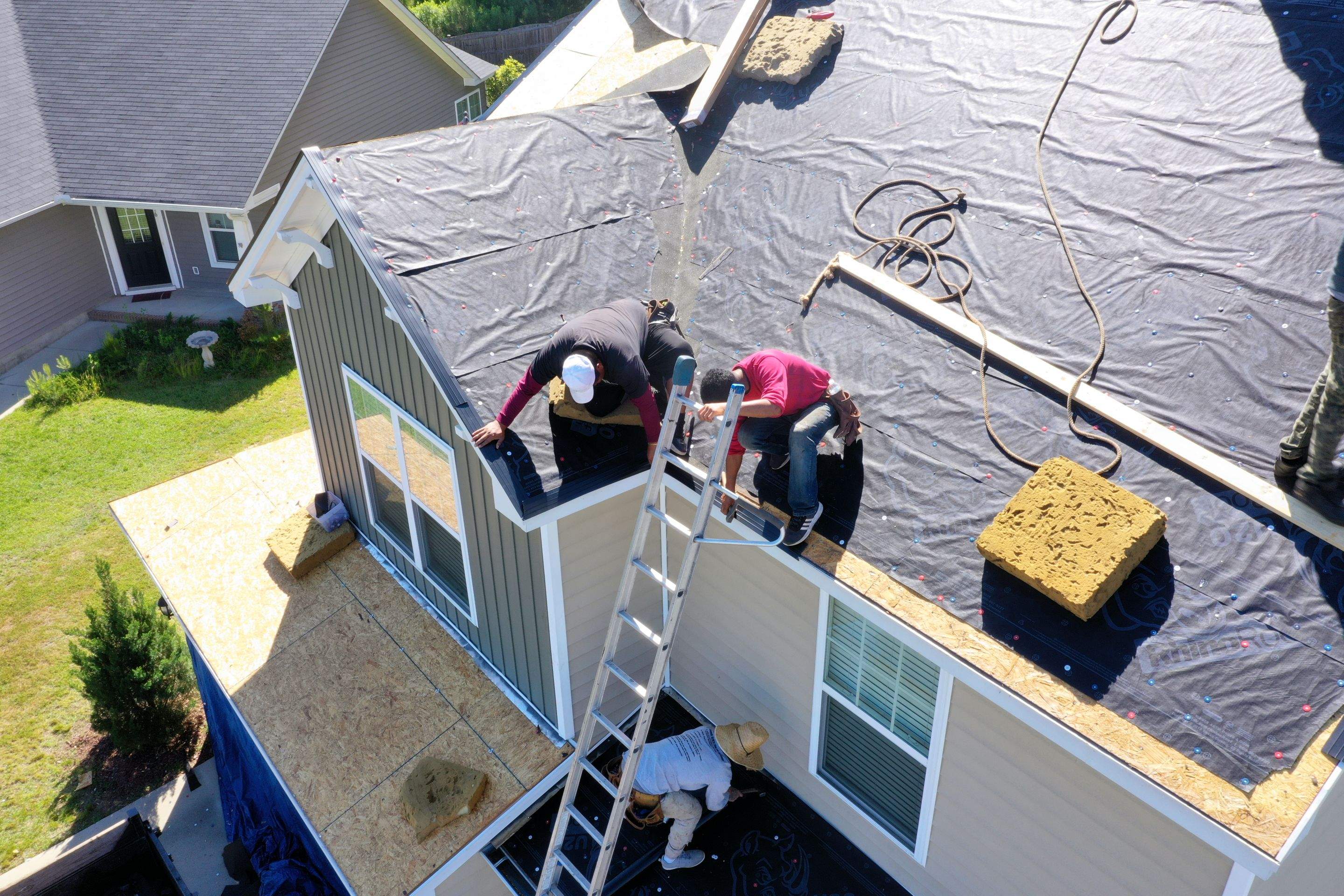 Residential Roofing Installation using Owens Corning® Oakridge Estate Gray by Indigo State Roofing