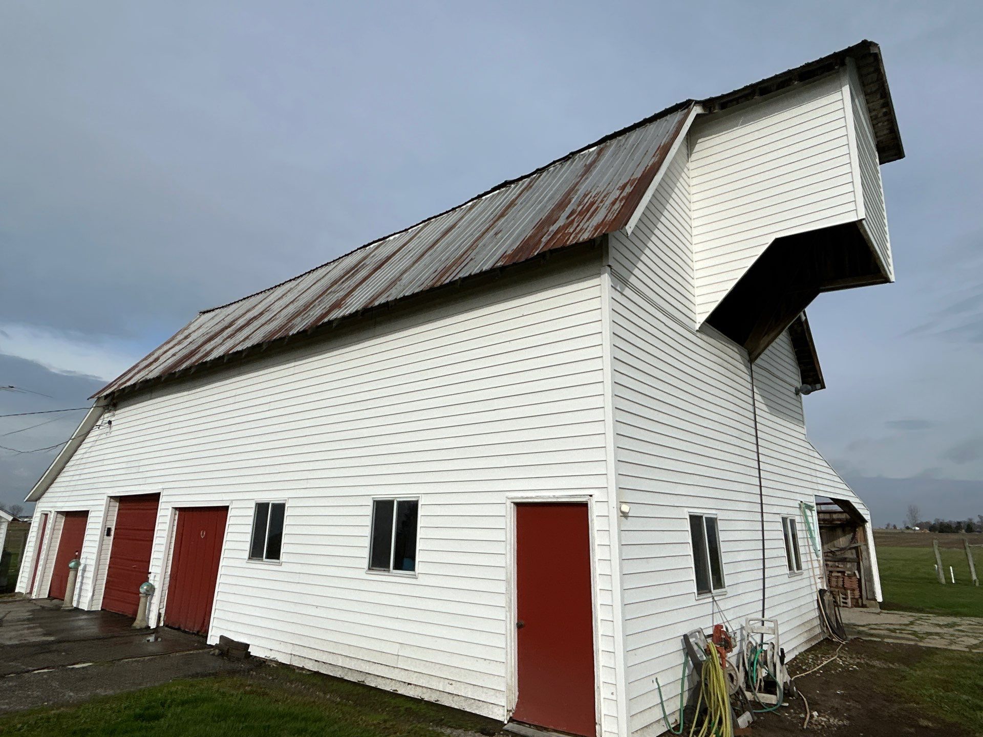 Commercial Roofing Installation using Perfromance Panel Metal - Black by RoofX 