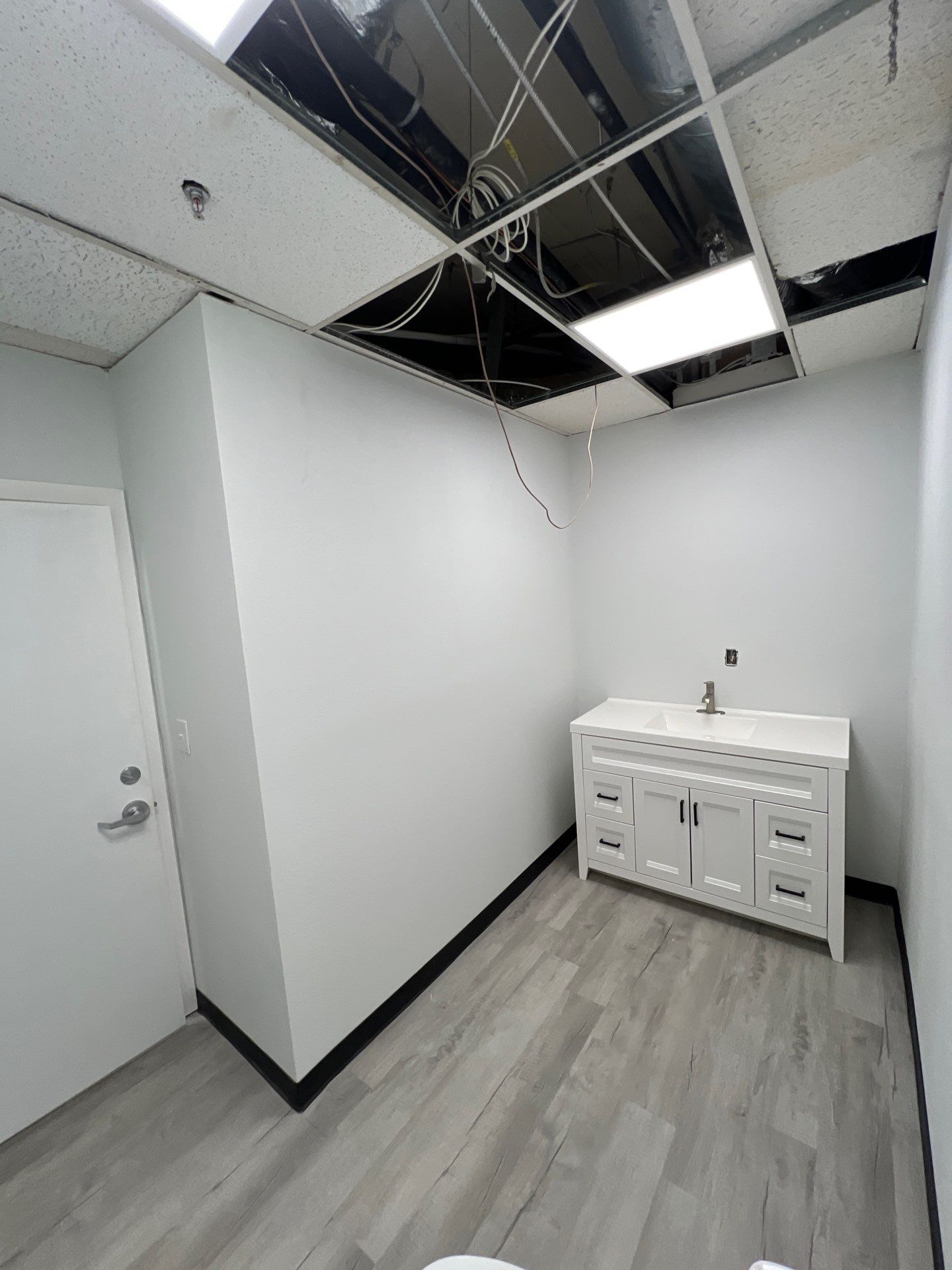 C-Store renovation at Dallas Life by EL-GC LLC 