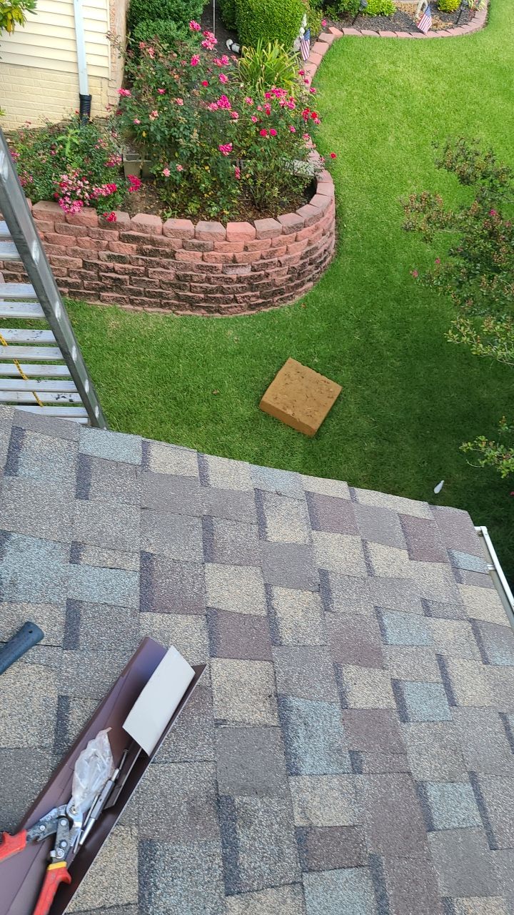 Dumfries: CertainTeed Landmark Pro Designer Shingles in Max Def Weathered Wood by RM Banning, Inc.