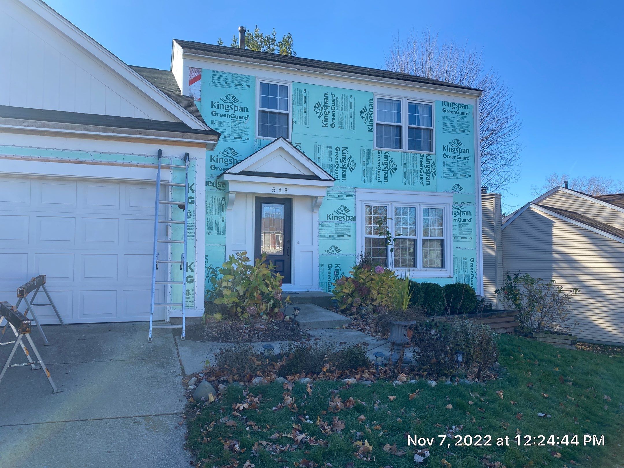 Siding Replacement using Certainteed Restoration Classic D4 Midnight Blue by 180 Contractors