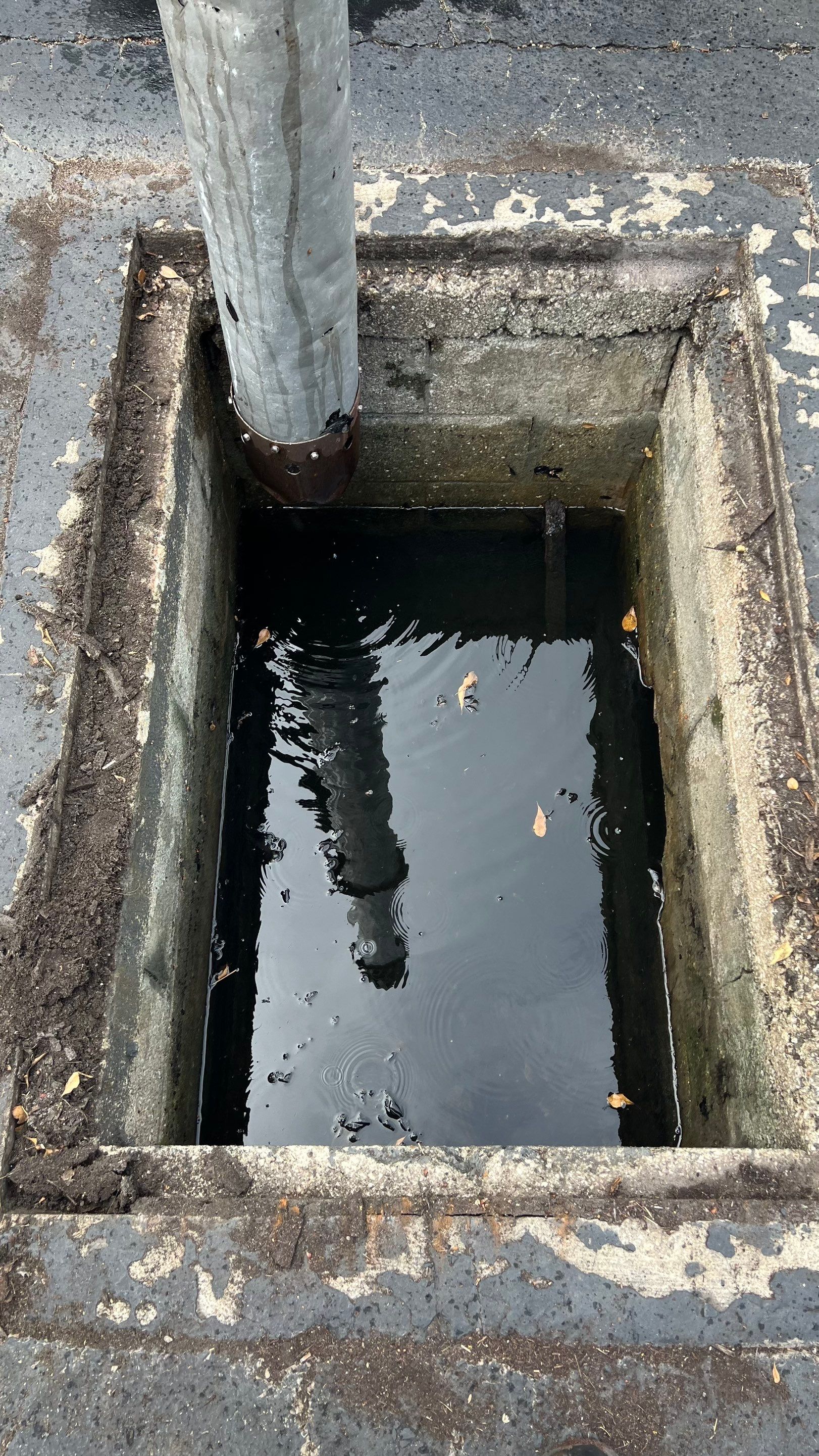 Marco Island Condo Stormwater System Maintenance and Standing Water Removal by APS Power & Water