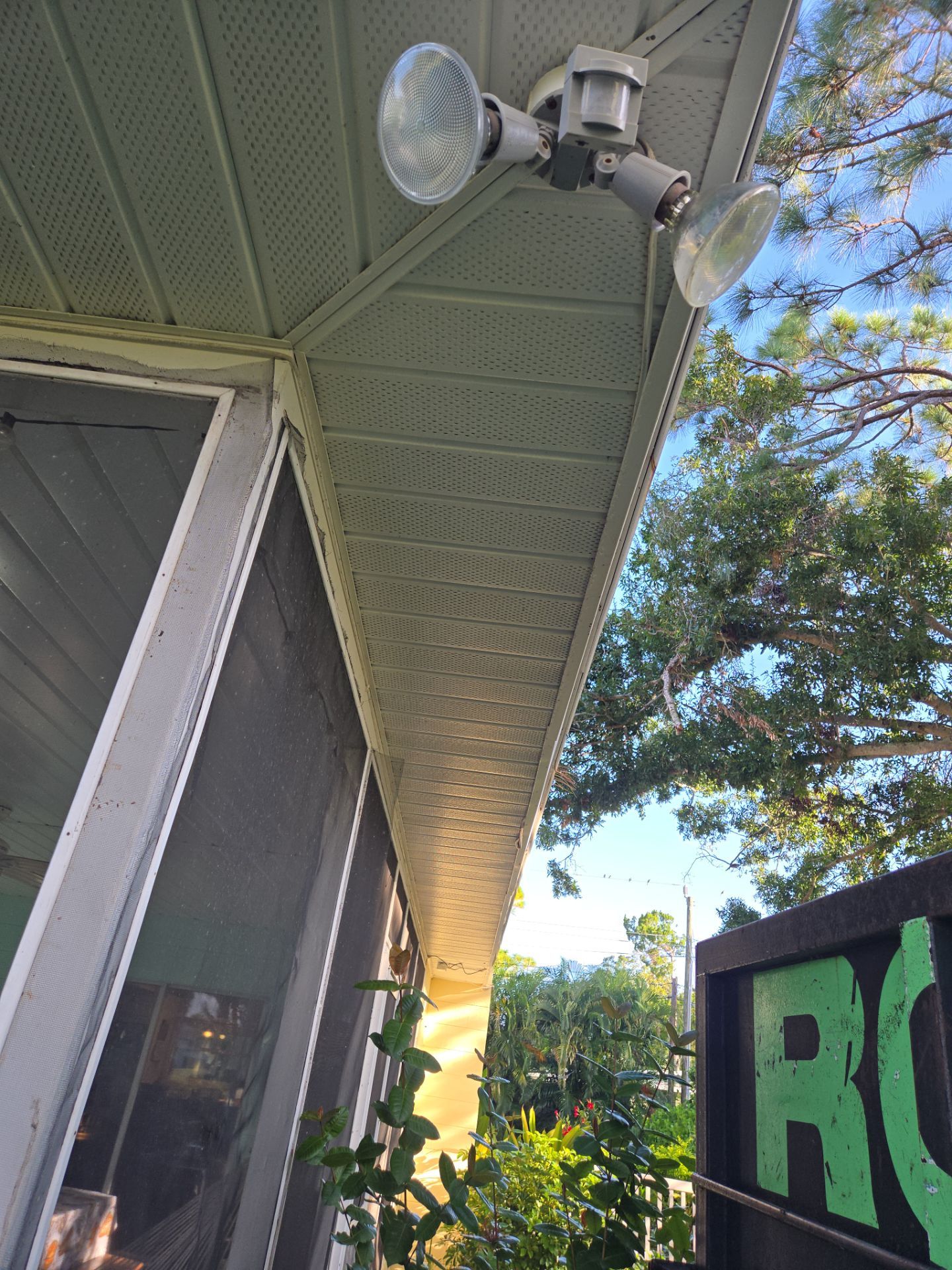 Project in St. Petersburg 33712 by Mitchell Roofing Company LLC 