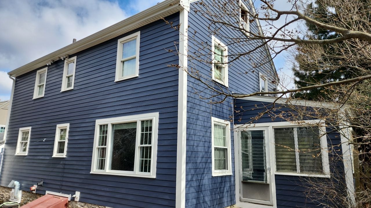Siding and windows installation in Worcester, MA by UBrothers Construction