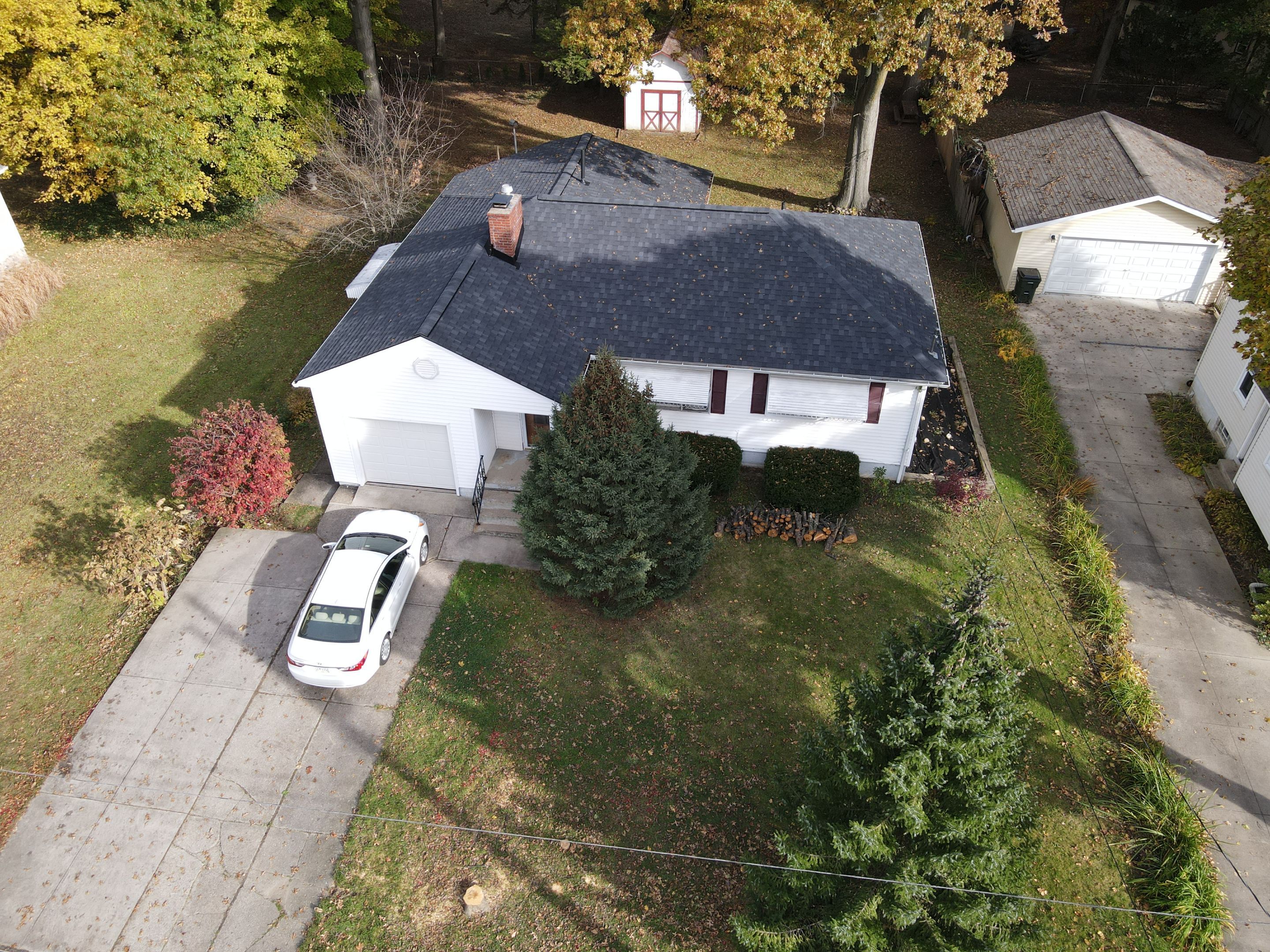 Brand Atlas Pinnacle Color: Pristine Scotchgard Black Drip: Black by Eagle Eye Roofing