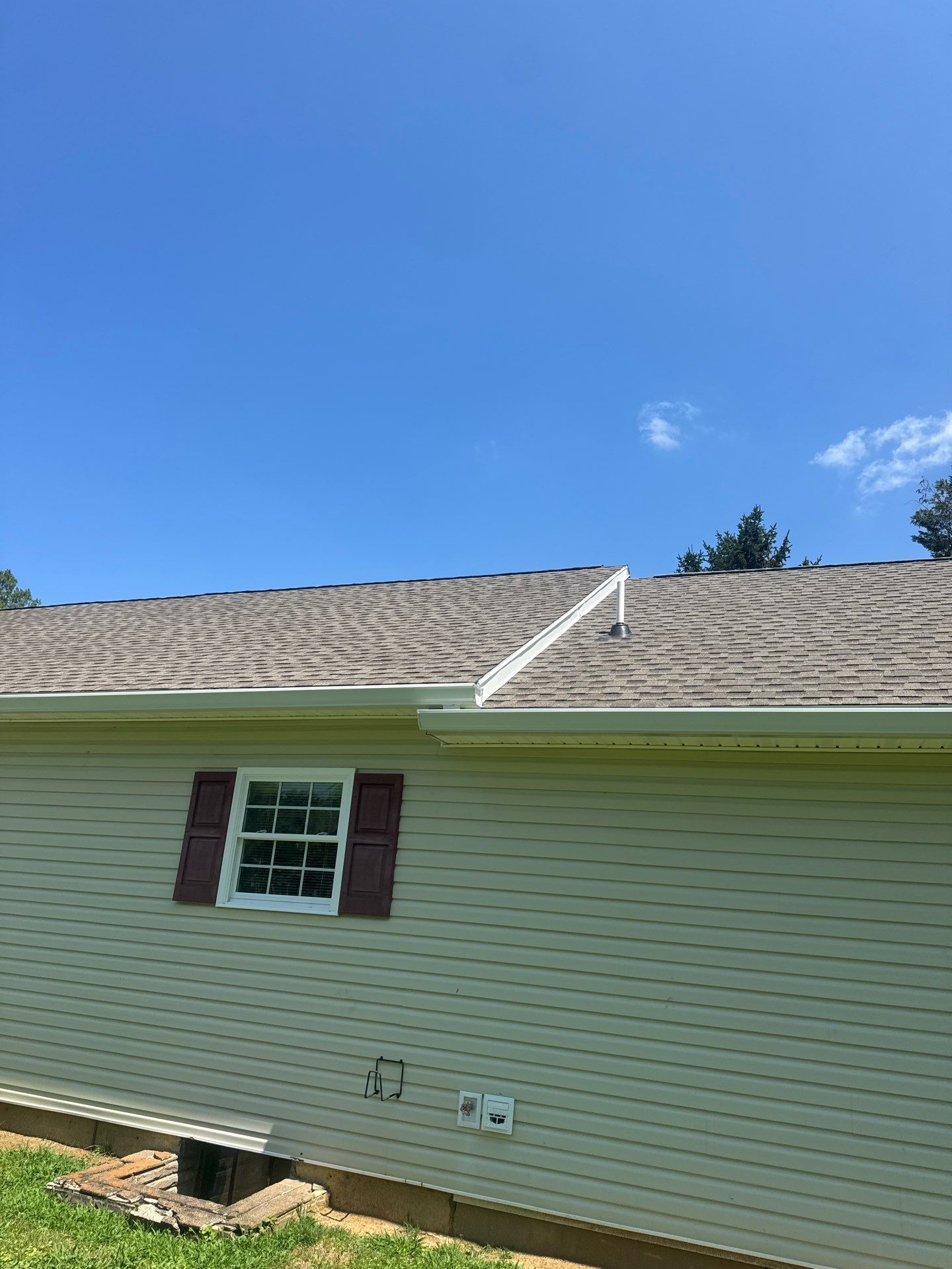 Residential Roofing Installation using GAF Timberline HDZ Weatherer Wood by Rainstoppers Roofing