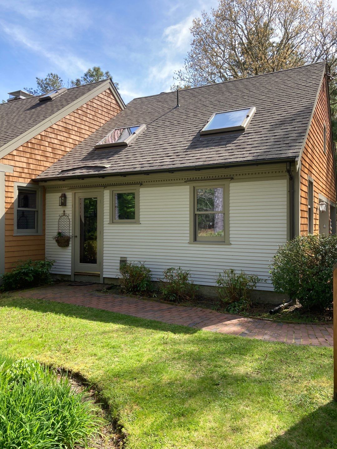 Gutter Installation using 6" Half Round Aluminum Gutter by Gutter Pro Enterprises