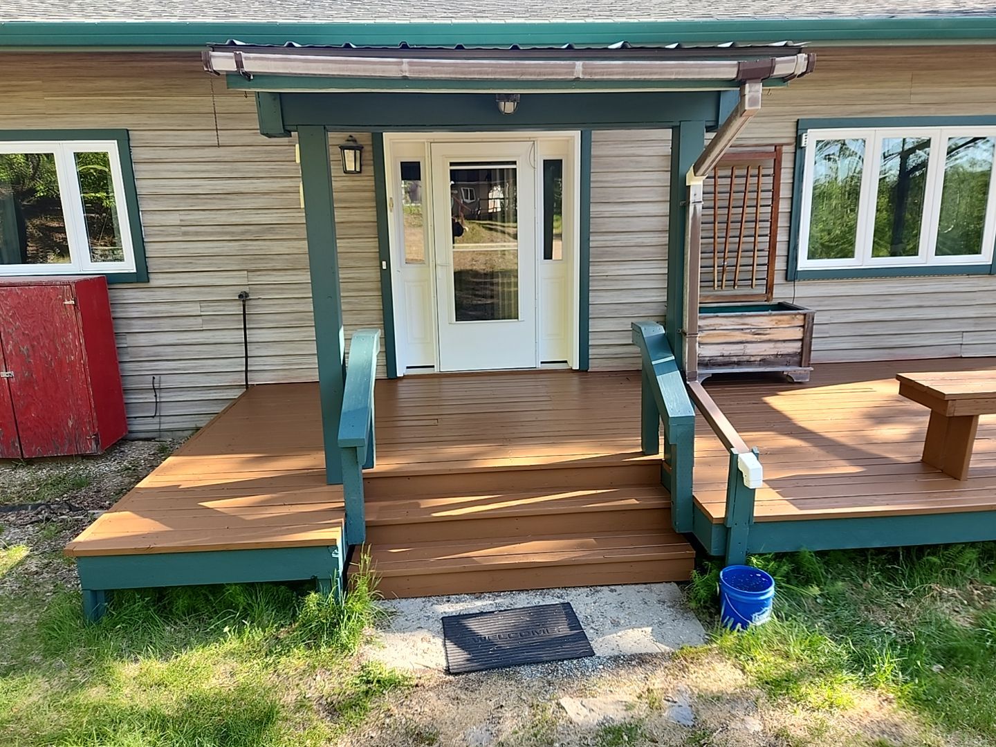 Trim & Deck Repaint by Midnight Sun Painting