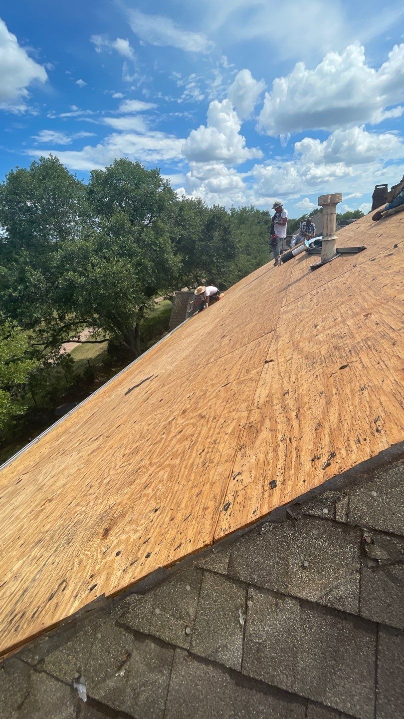 GAF HDZ - Weathered Wood by Elite Roofing LLC