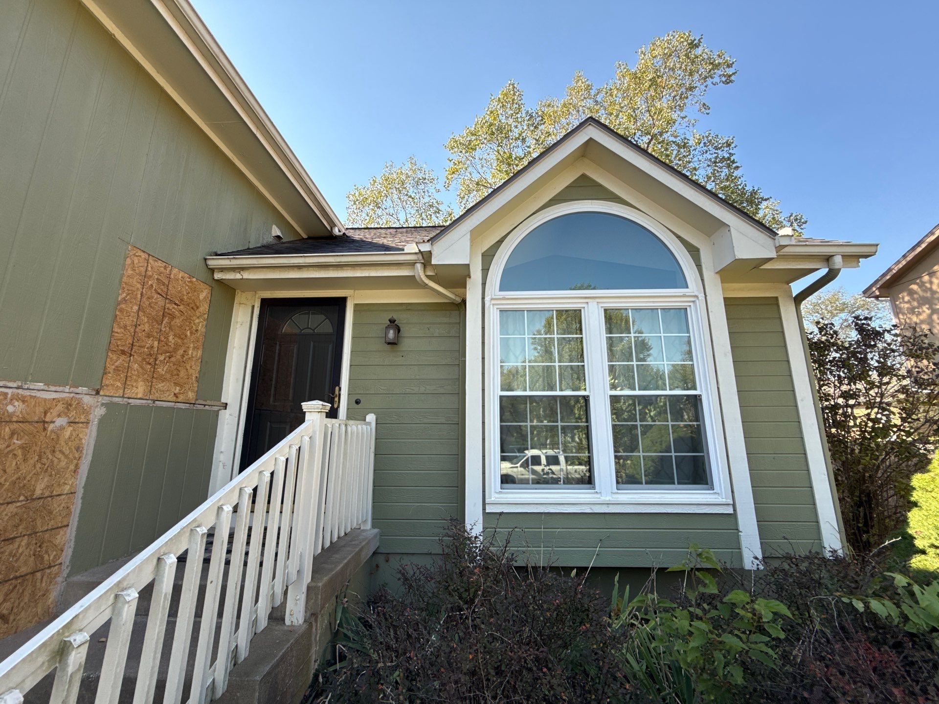 Split Entry in Smokey Ash Craneboard D7 by EEC  Windows, Siding & Roofing 
