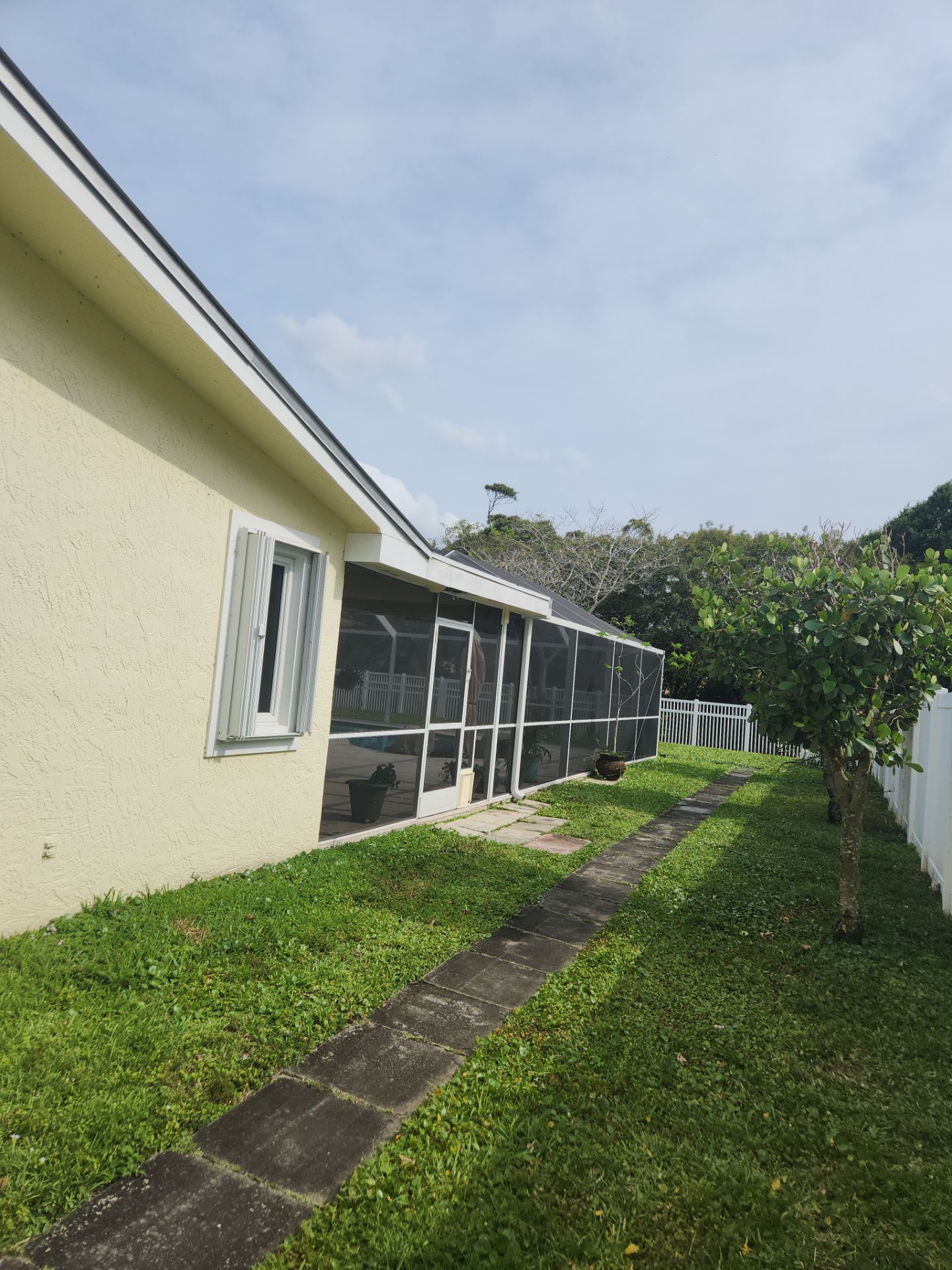 Flat Roof Replacement and Fascia Repair in Margate by Aastro Roofing