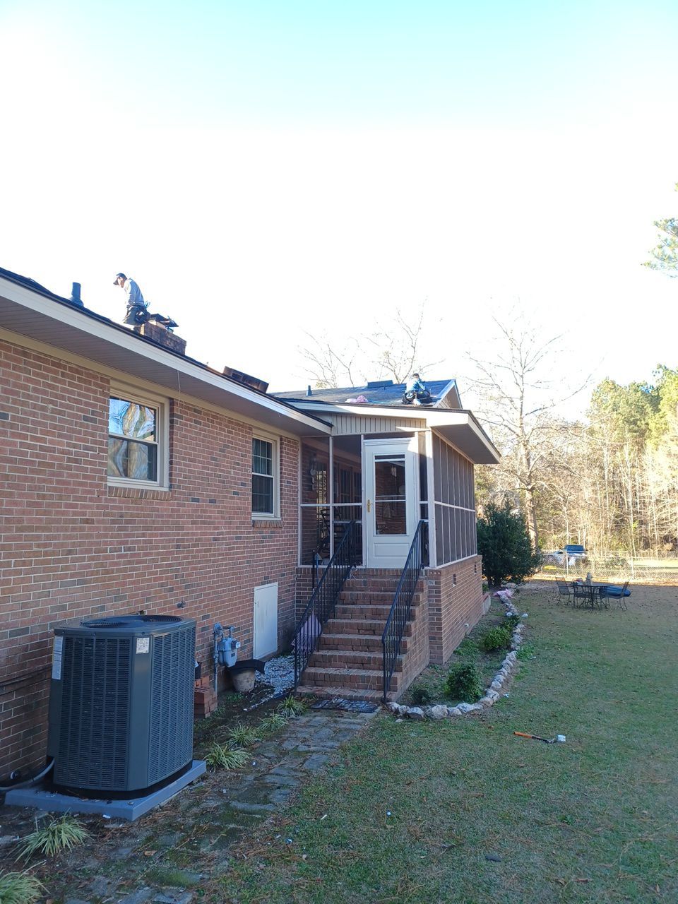 Residential Roofing Installation using Owens Corning Oakridge- Williamsburg Gray by Indigo State Roofing