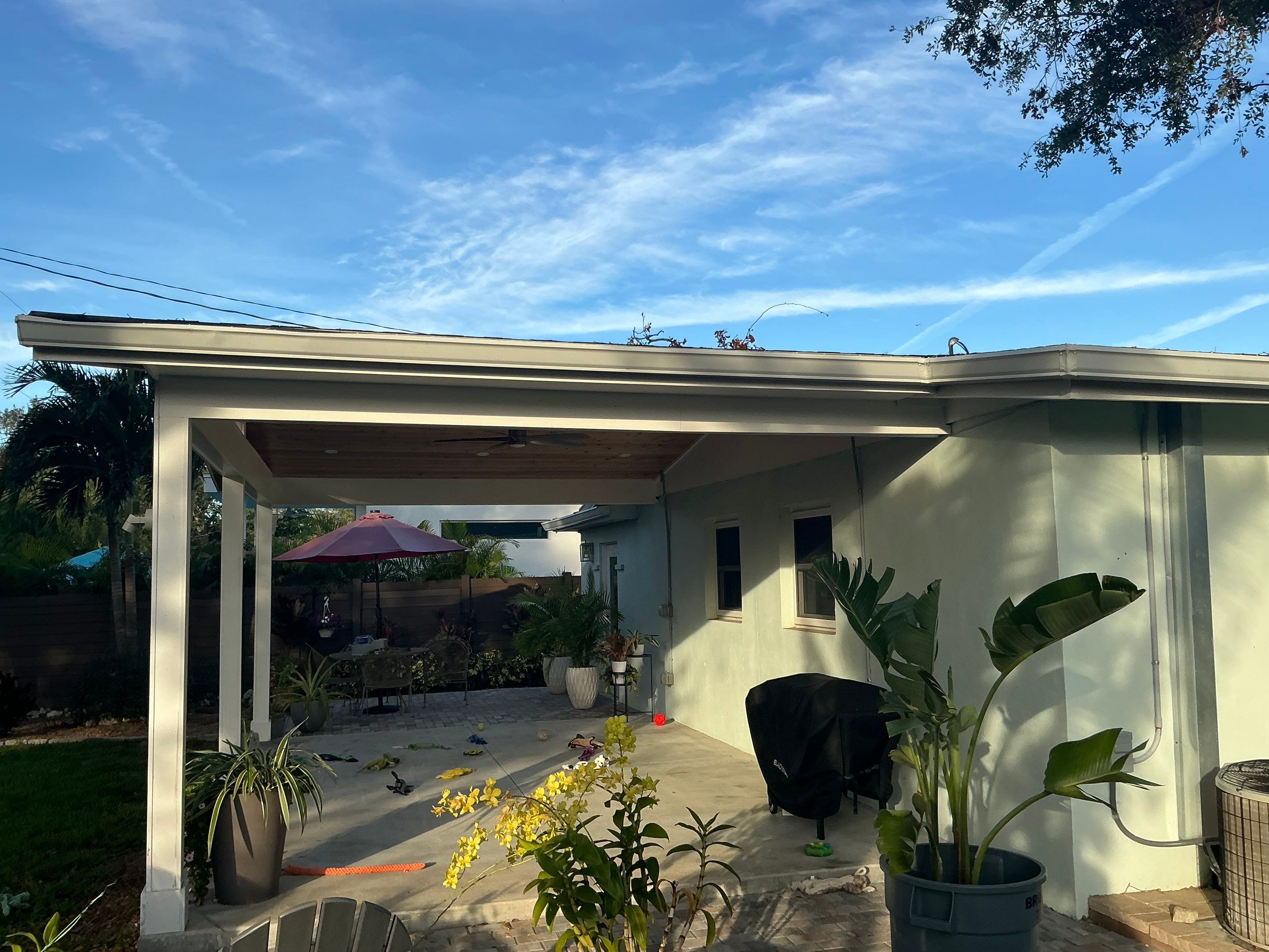 Elegant 7-Inch Seamless Gutters in Sarasota FL in Sarasota FL by Gutter Professors