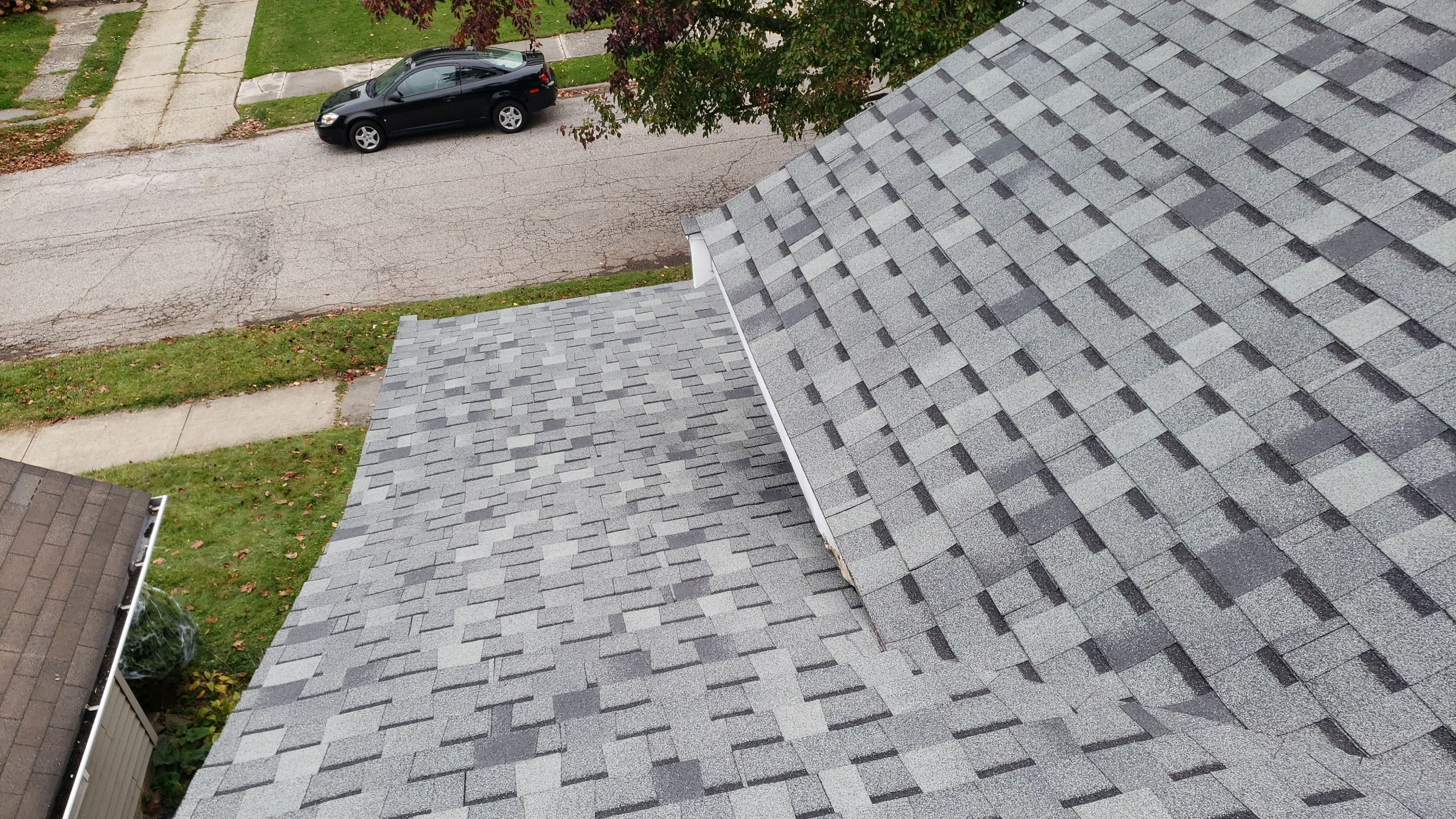 ATLAS PINNACLE COLOR: HEARTHSTONE DRIP EDGE: WHITE by Eagle Eye Roofing