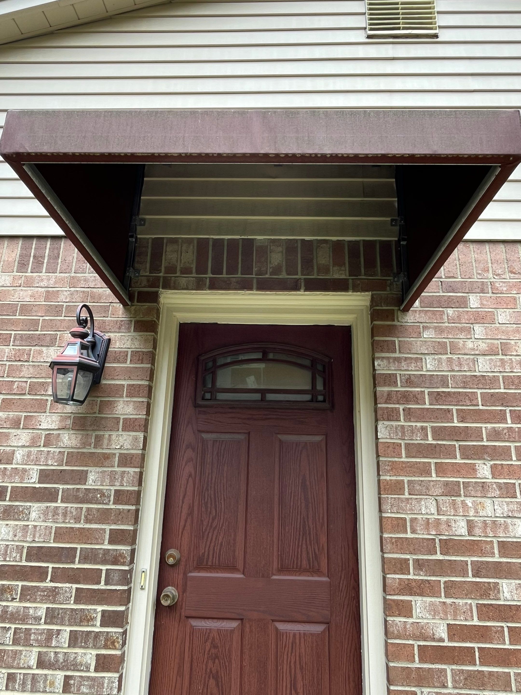 Siding Replacement using Alside S7 Cedar Mill Grain Pebble by 180 Contractors