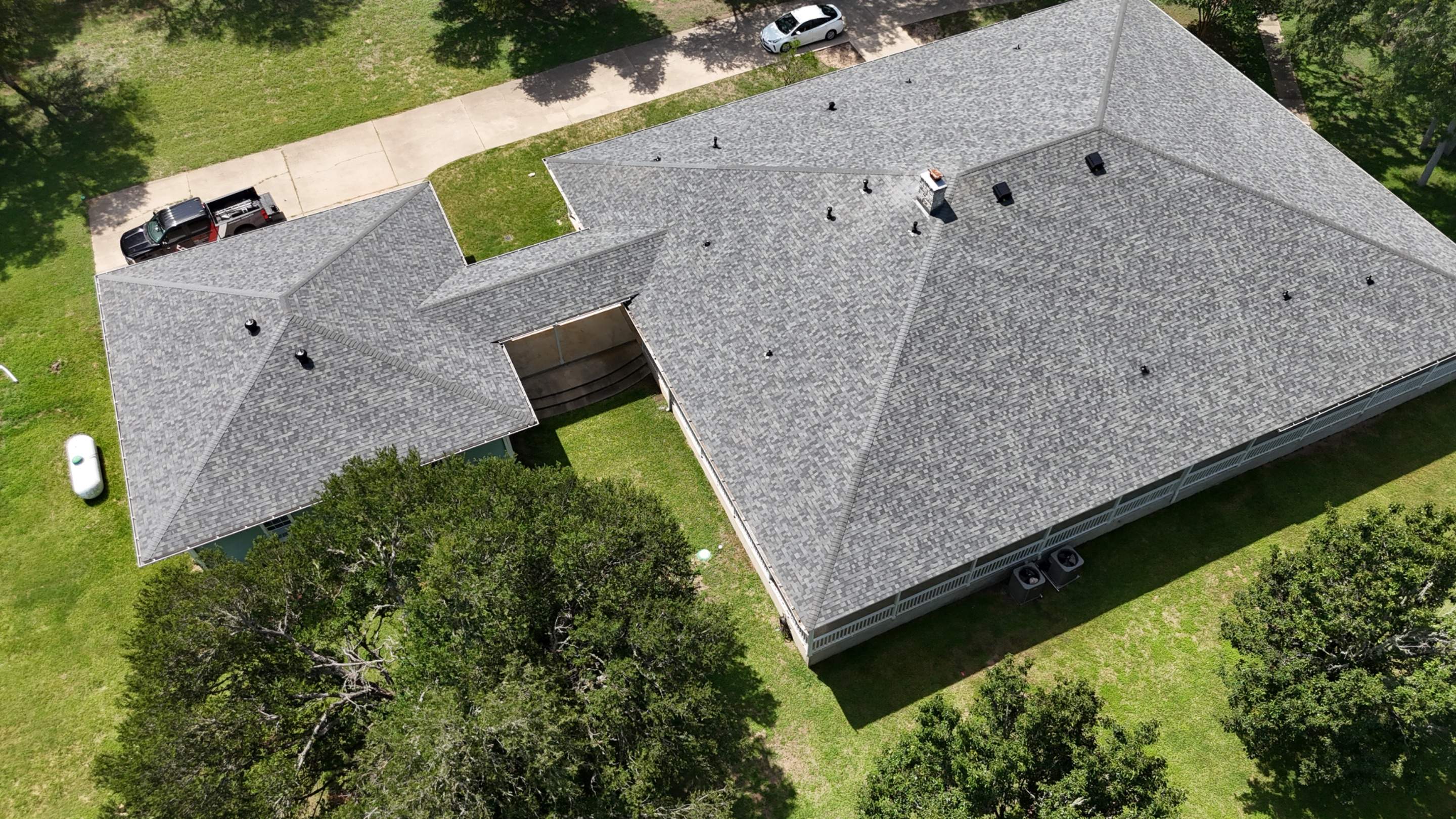 Estate Gray - Owens Corning TruDefinition Duration by RoofsOnly.com