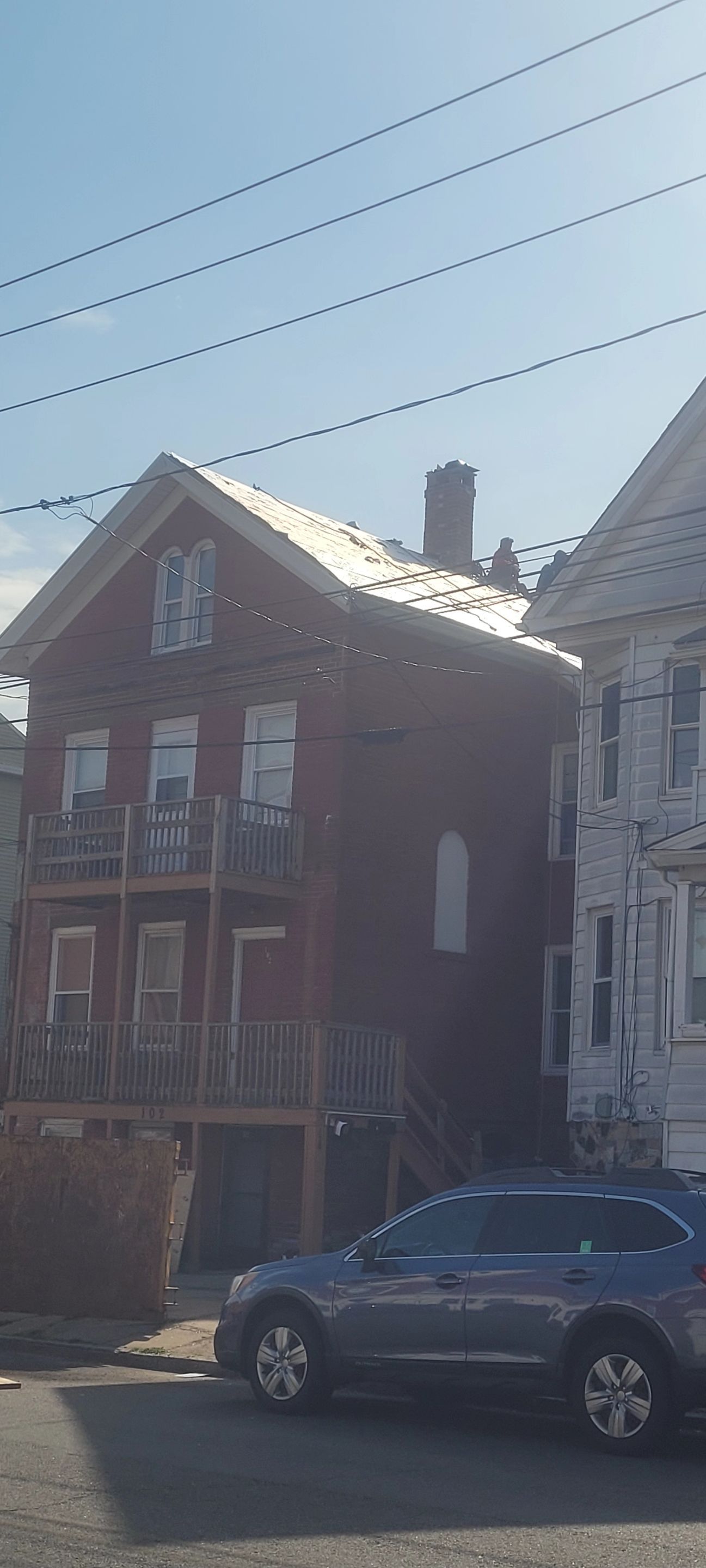 DiGiorgi in Derby;  A beautiful newly shingled roof! by DiGiorgi Roofing and Siding Inc