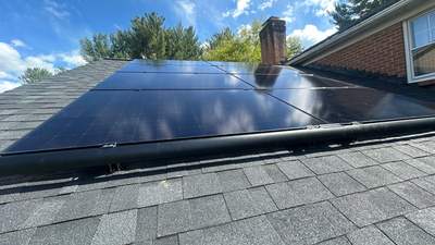 Maxeon Solar Panel / Owens Corning Shingle Installation