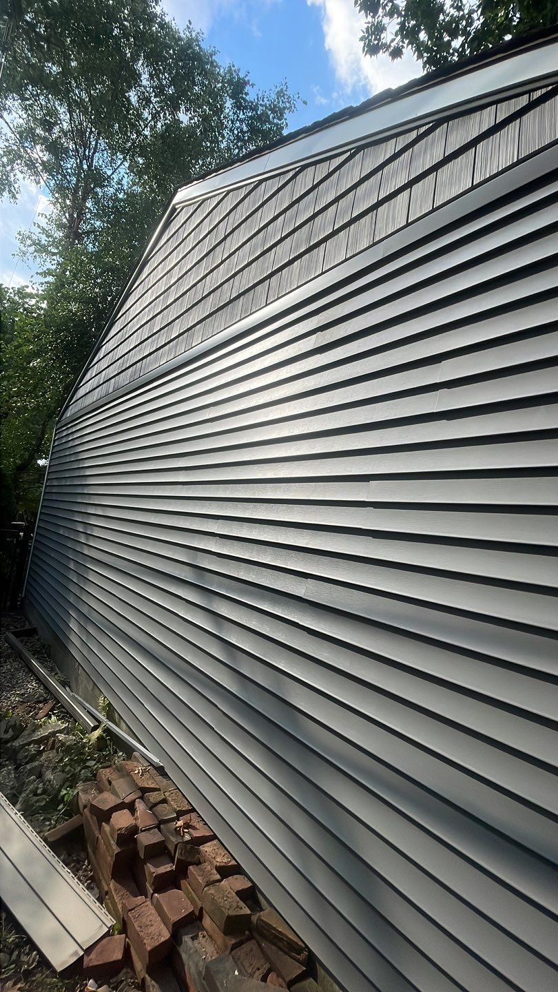 Siding Replacement using CertainTeed Restoration Classis D4 by 180 Contractors