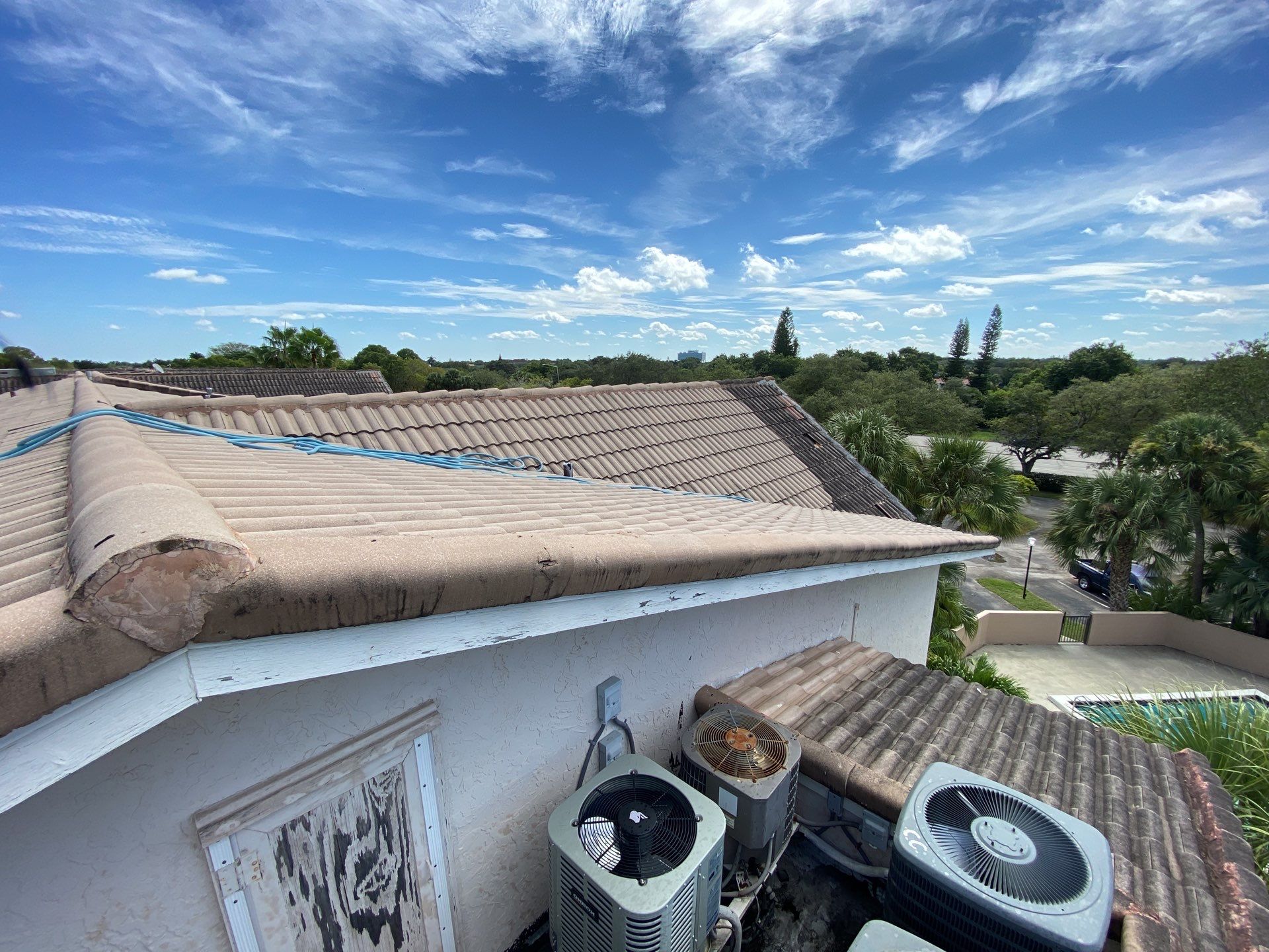 Commercial Roof Cleaning Coral Springs by BKB Pressure Cleaning LLC
