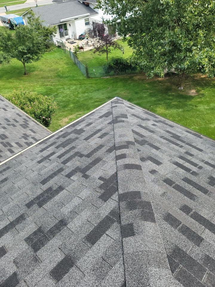 ATLAS PINNACLE COLOR: SCOTCHGARD BLACK SHADOW DRIP EDGE: WHITE by Eagle Eye Roofing