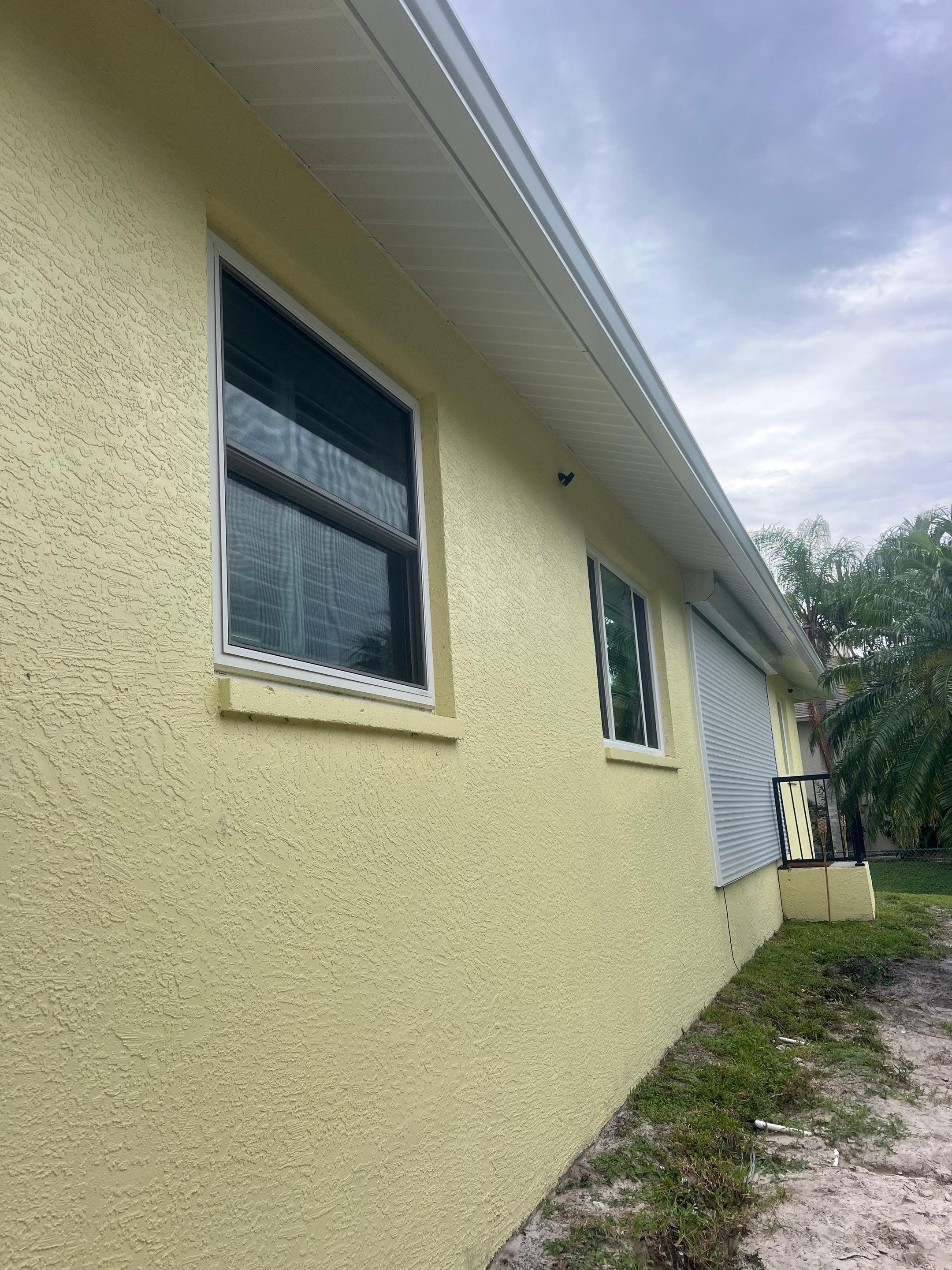 6-Inch Seamless Gutters in Fort Myers FL by Gutter Professors