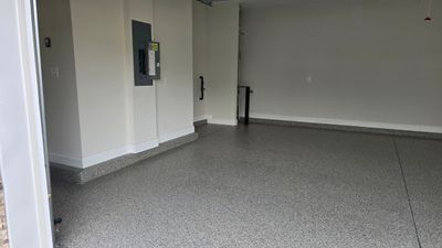 Garage using Creekbed