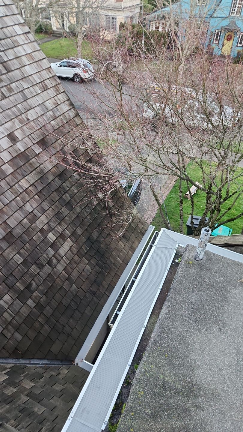 Gutter Guard Installation using Gutter Glove by Willamette Outdoor Wash LLC