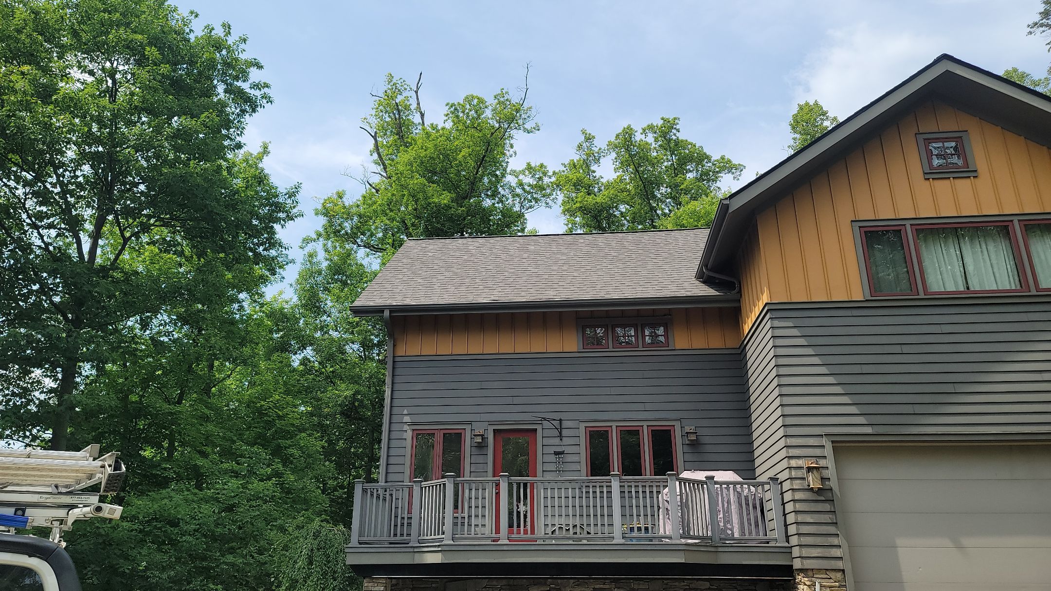 ATLAS PINNACLE HP W/SCOTCHGARD COLOR: WEATHERED WOOD by Eagle Eye Roofing