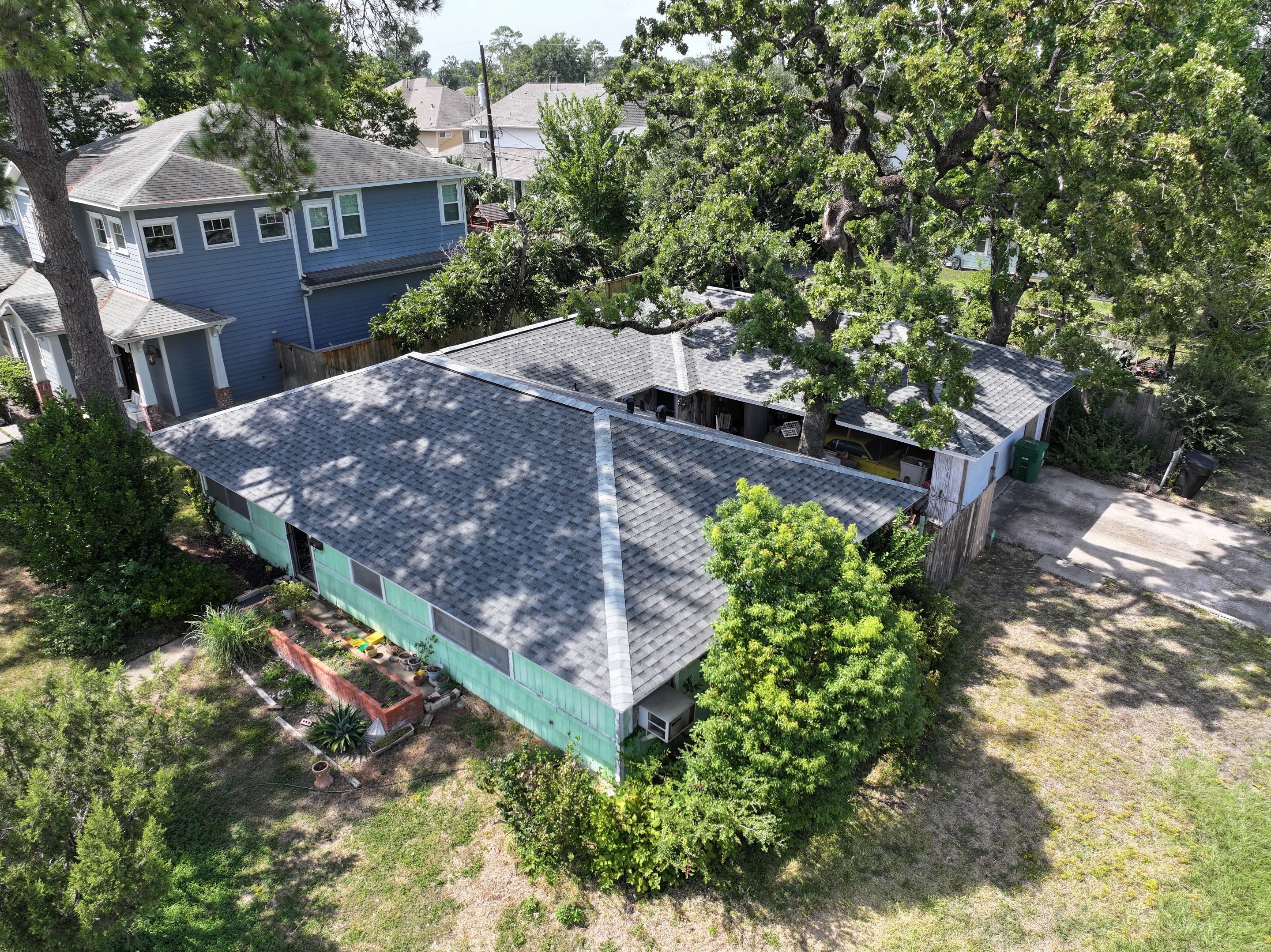 Project in Houston (Oak Forest) by Community Roofing Texas