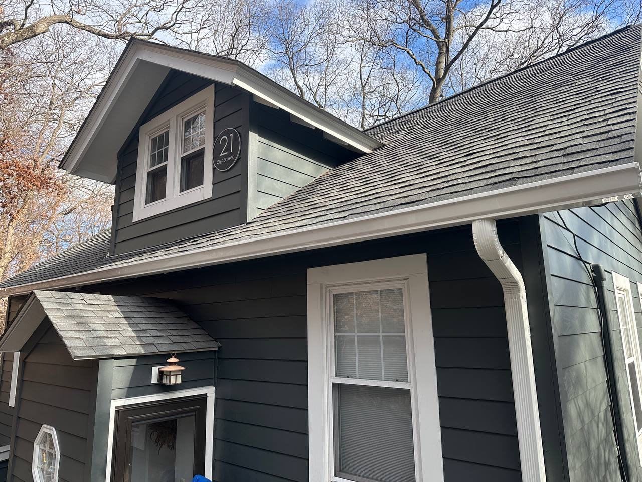 James Hardie Historical Renovatio in Hastings-On-Hudson, NY by Ideal Siding 