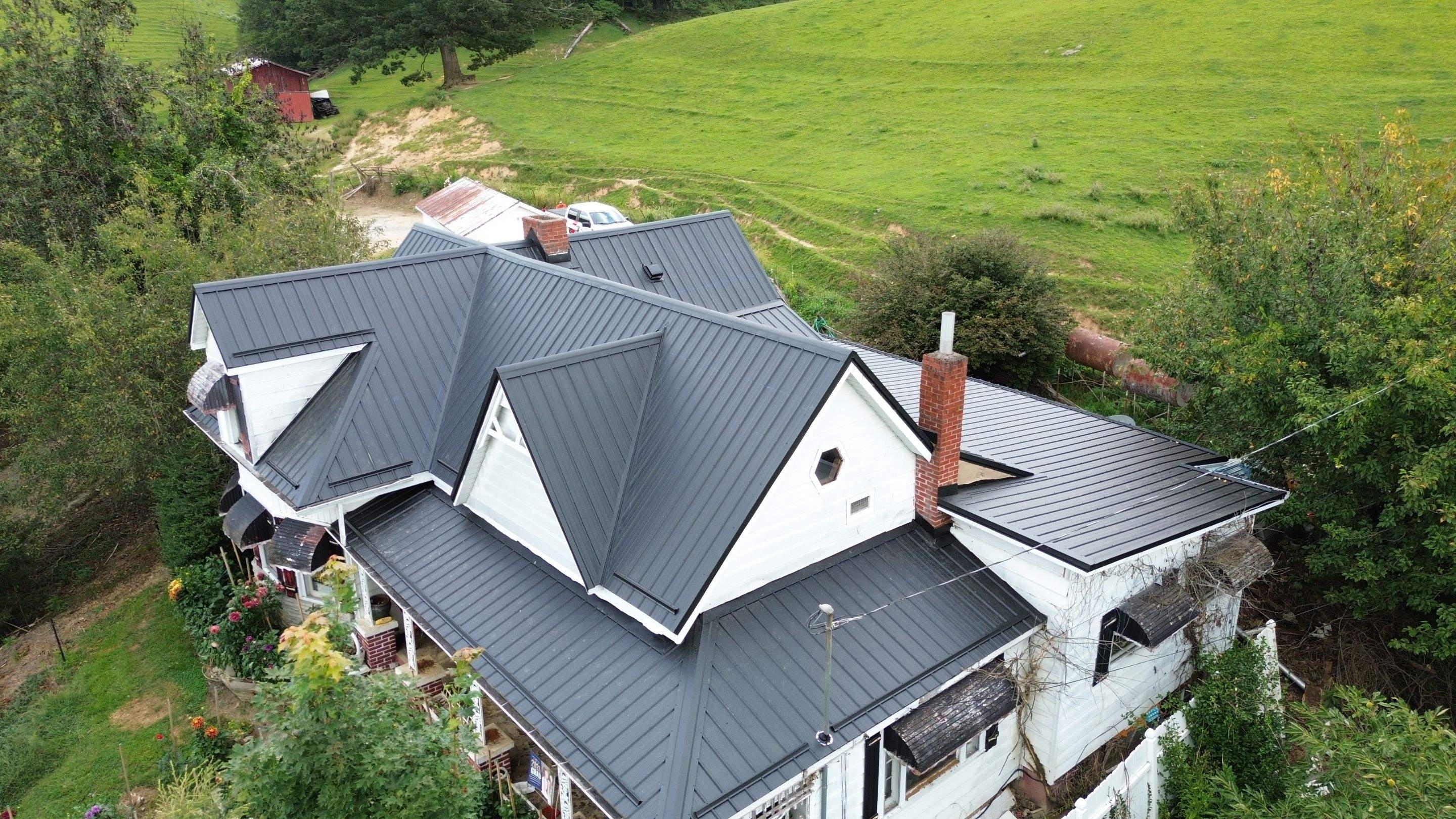 Byrd Residence by Omnia Roofing