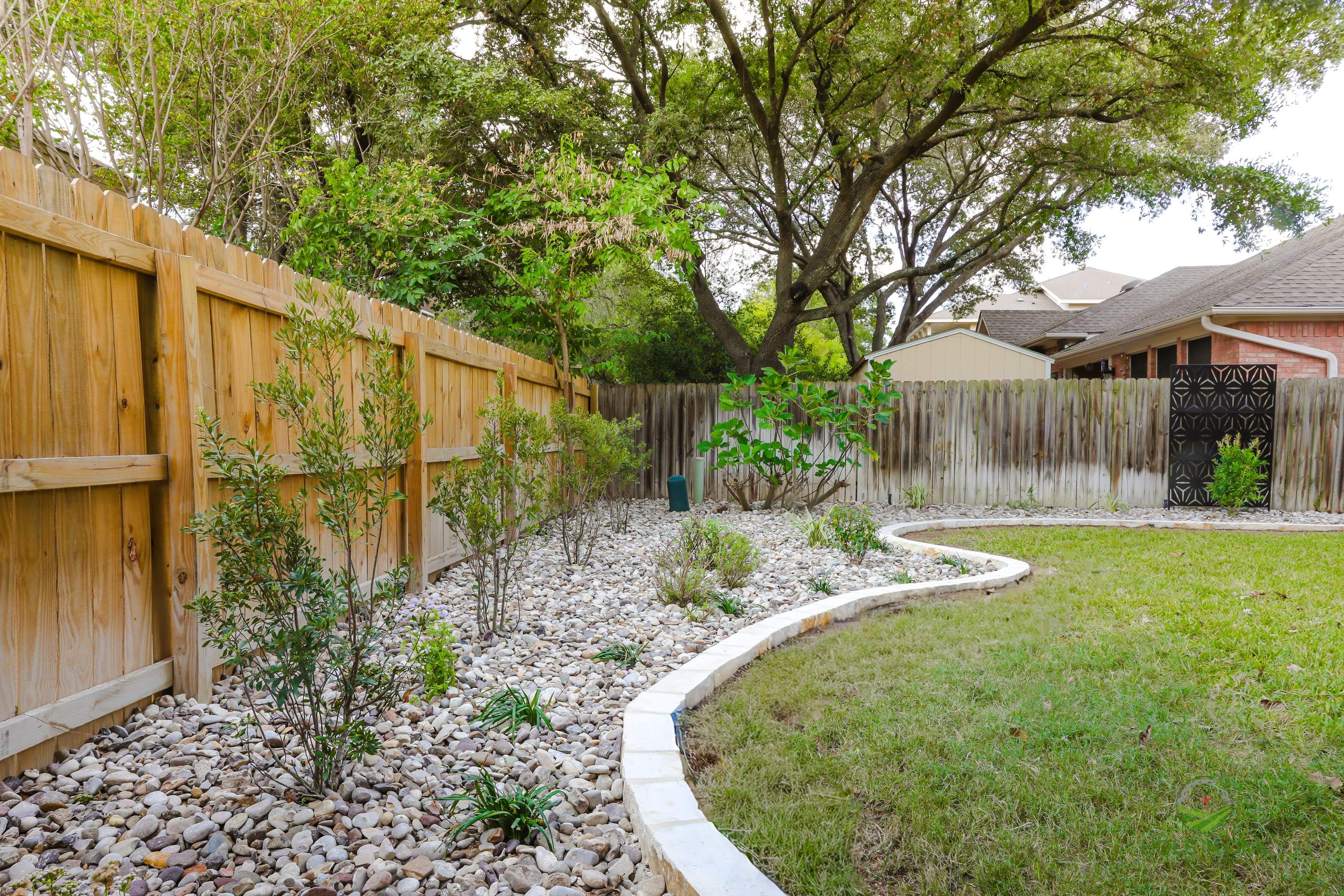 The Crossing, San Antonio Tx.  by Hole In One Lawns, LLC