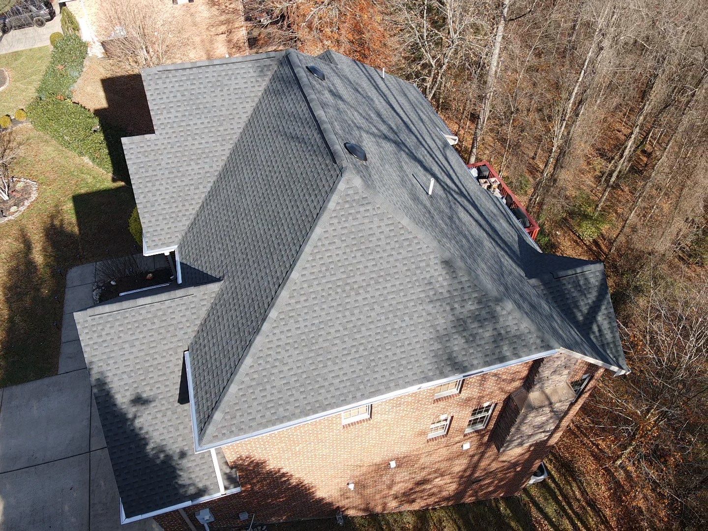 Residential Roofing Installation using GAF Timberline HDZ Charcoal by Rainstoppers Roofing