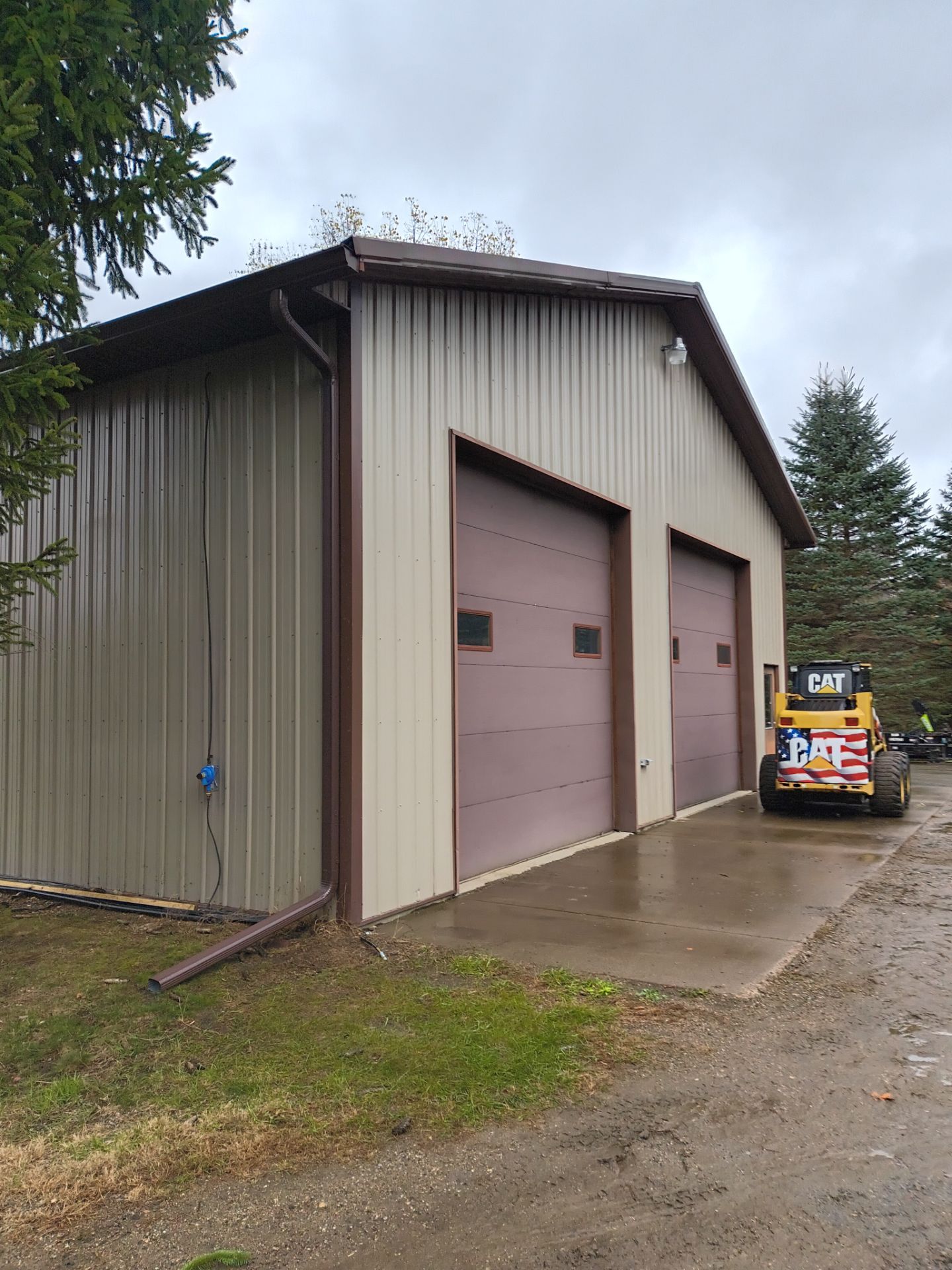 6-Inch Royal Brown Seamless Gutter Installation with Snow Rails – Monticello, MN by Next Level Seamless Gutters / Exteriors Inc.