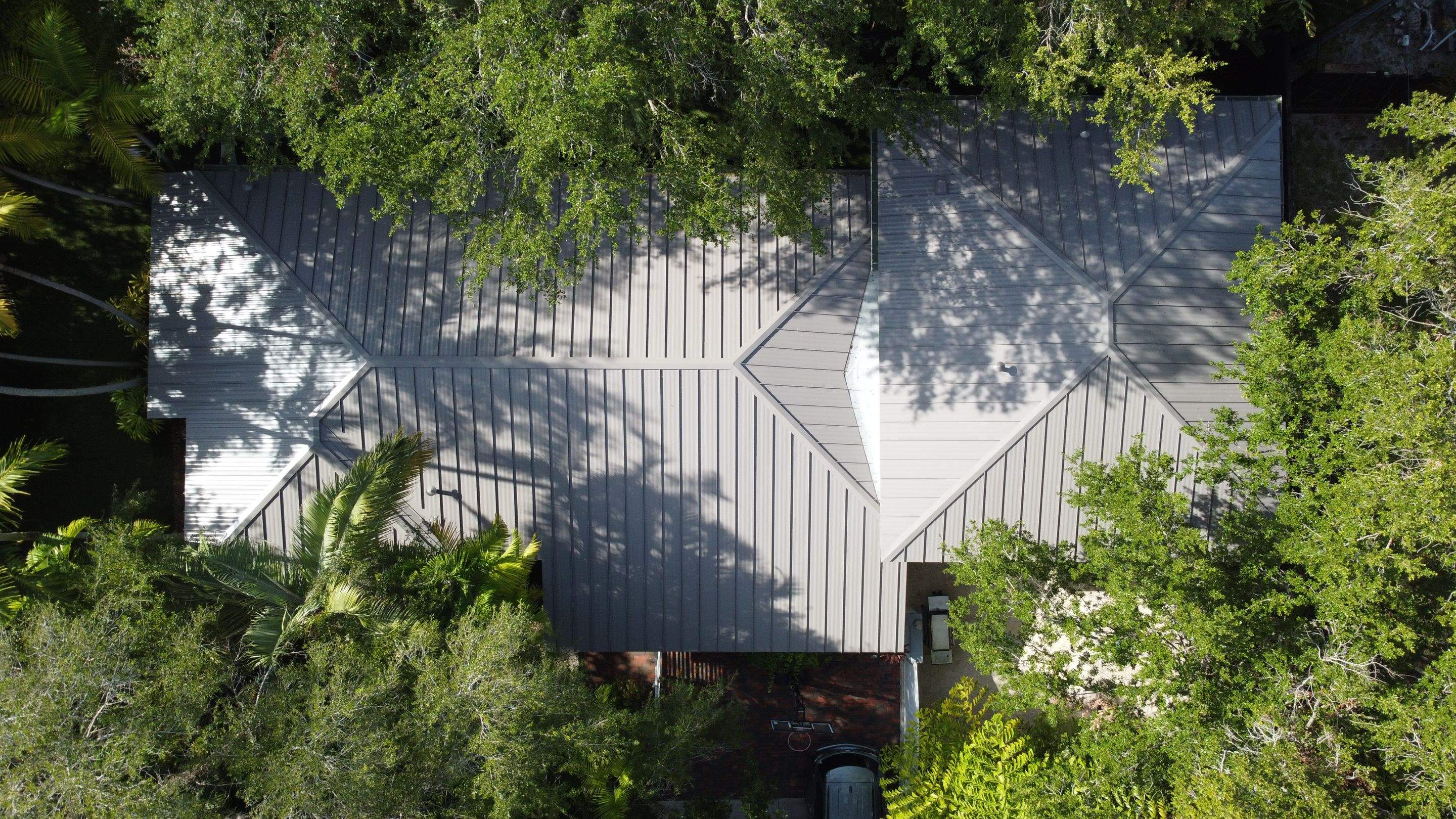 Metal Roof - Galvalume - Slate Gray by Istueta Roofing