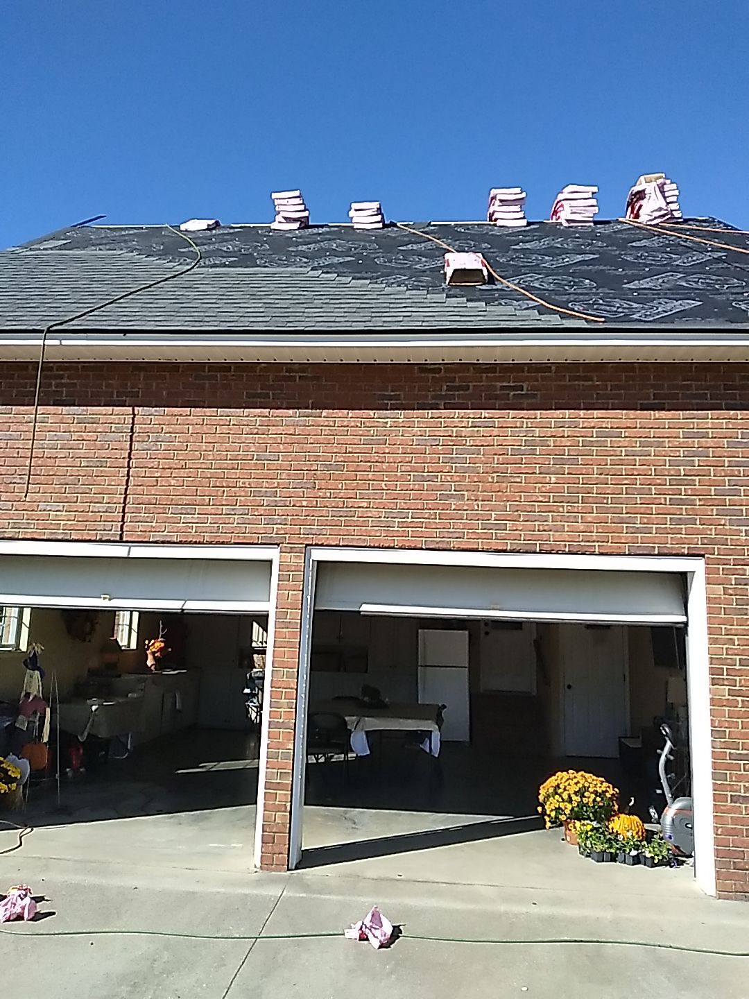 Residential Roofing Installation using Owens Corning Oakridge- Williamsburg Gray by Indigo State Roofing