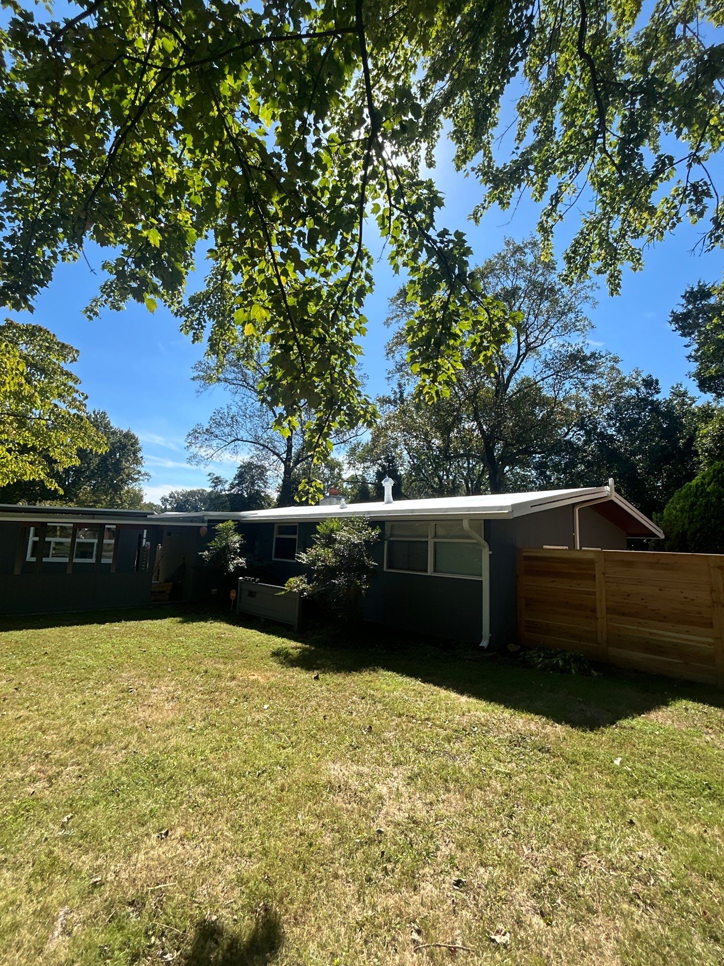 Falls Church :  TPO by RM Banning, Inc.