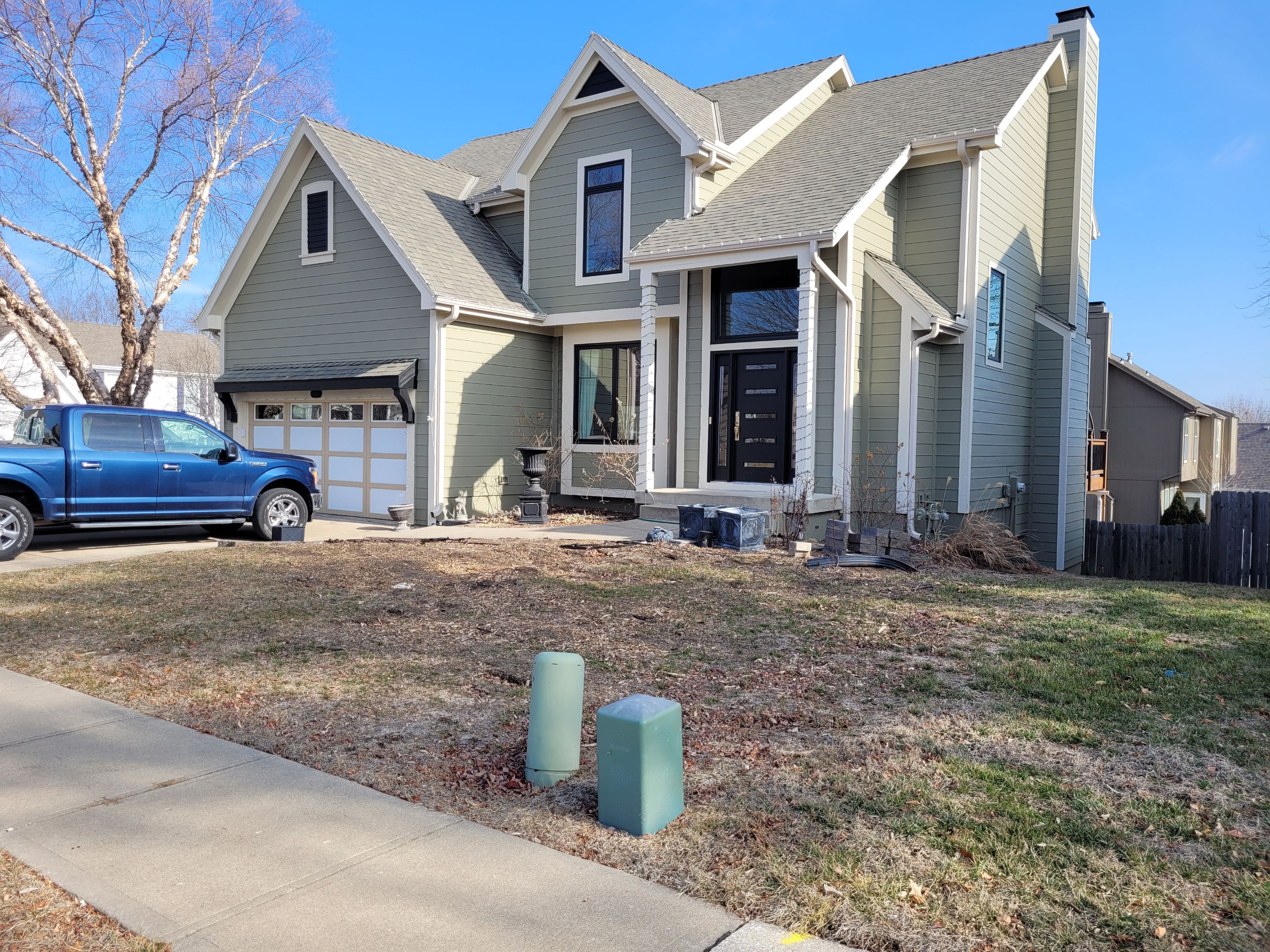 Front Yard Landscape by LAND ESCAPES LLC