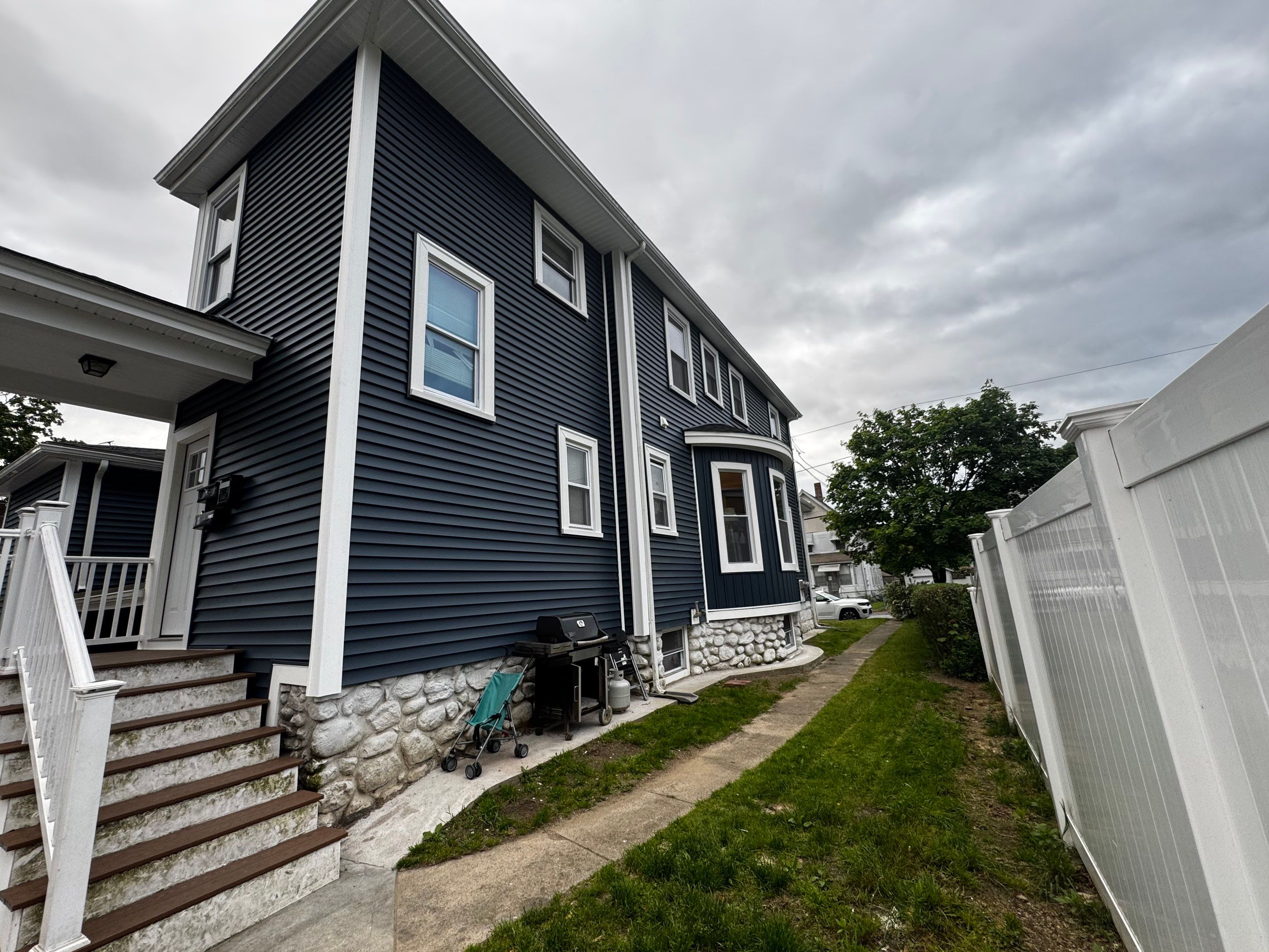 Tyee Siding  by Tyee Construction Corp